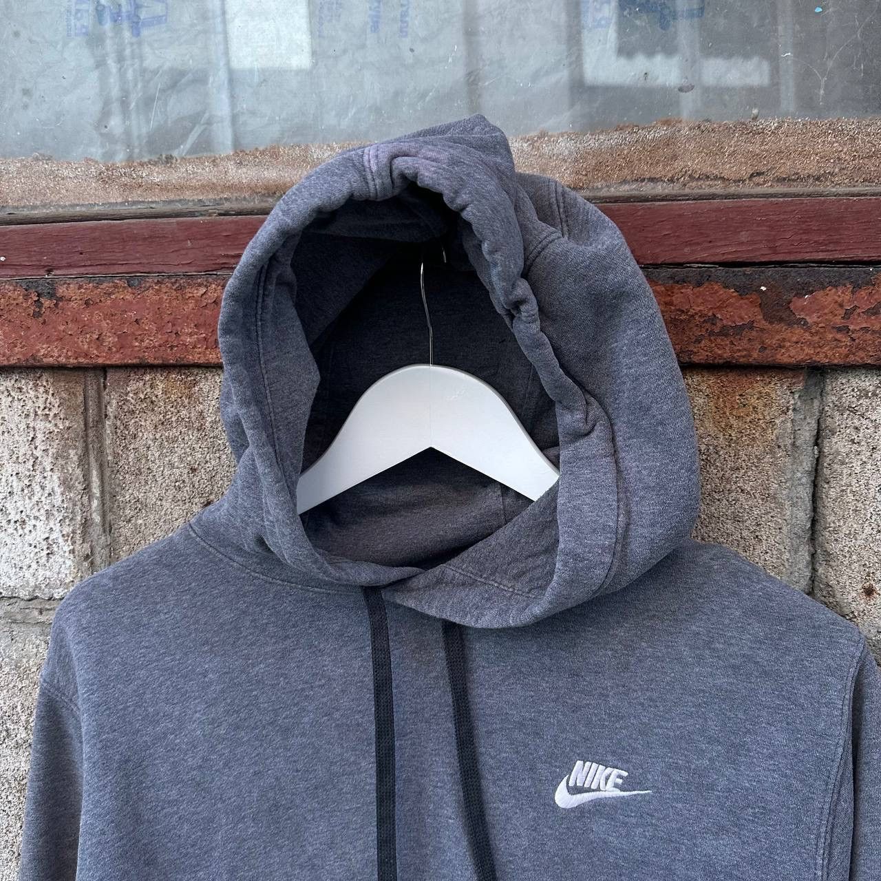 Nike Vintage Nike Hoodie Small Logo Size M Y2K 00s Trashed SK8 Size US M / EU 48-50 / 2 - 5 Thumbnail