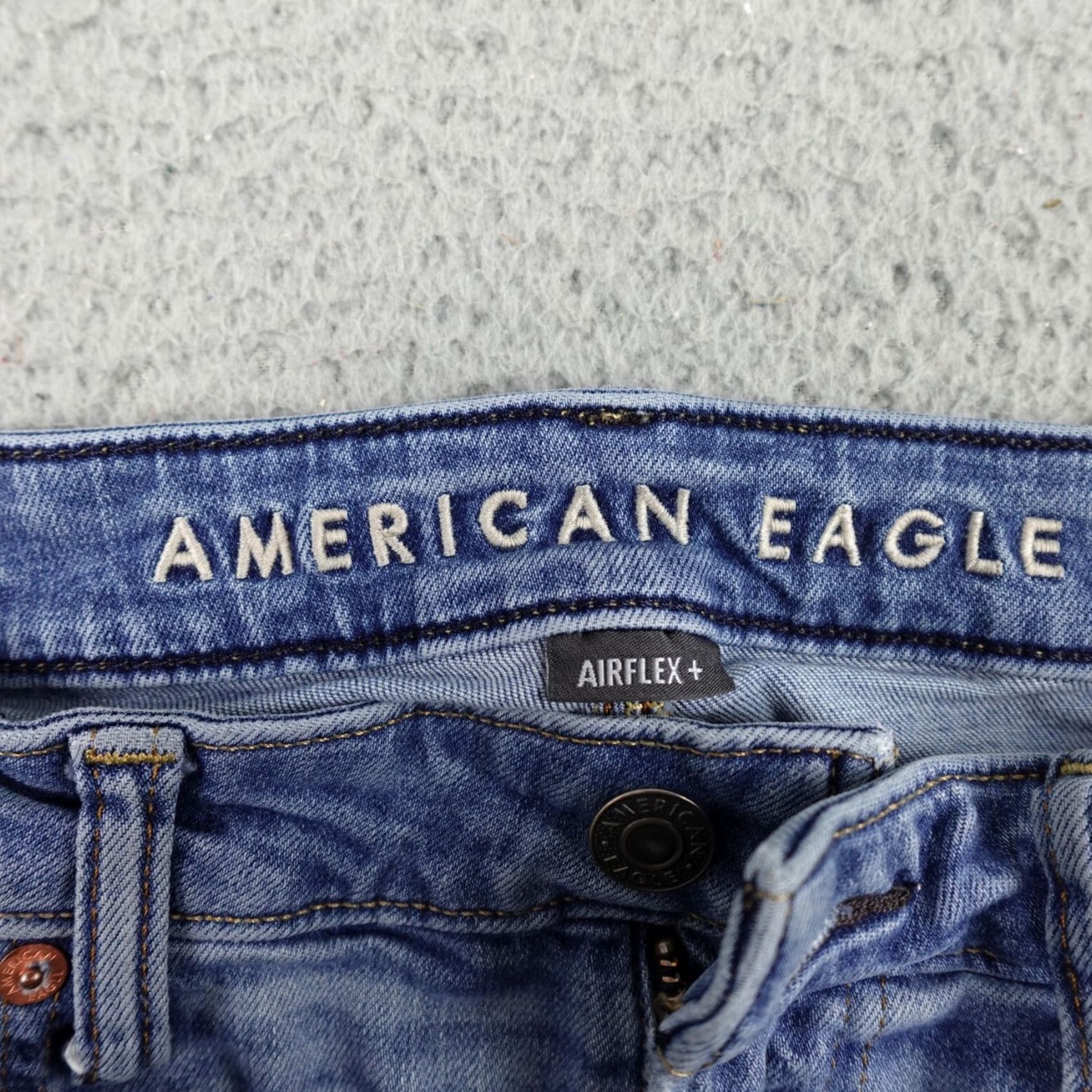 American Eagle Outfitters American Eagle Jeans Mens 32x32 Blue Denim Bootcut Distressed Airflex Regular Size 32 Mens Jeans Azul? Size US 32 / EU 48 - 2 Thumbnail