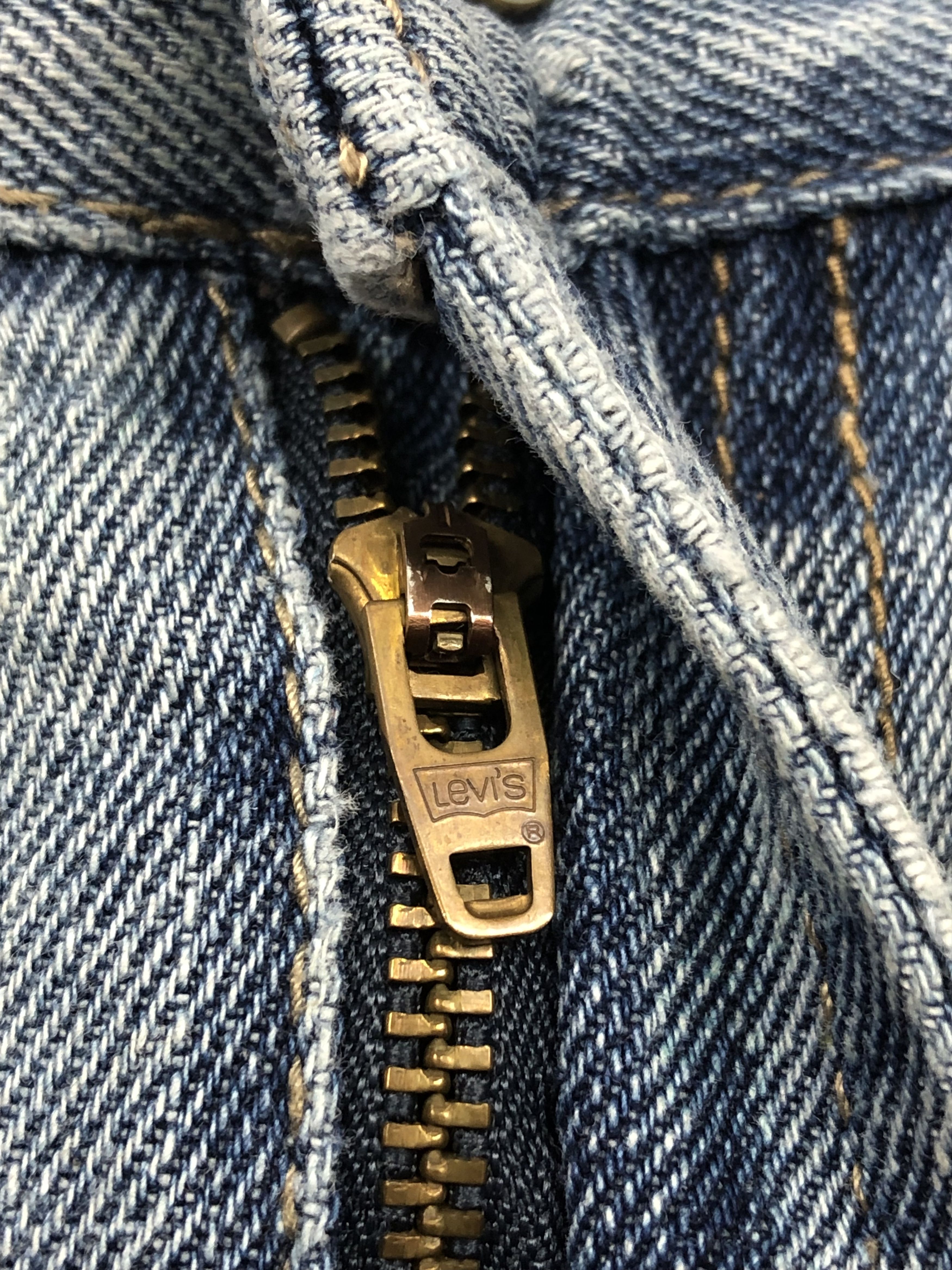 Levi's Vintage Levis 505 Light Wash Jeans DP1643 Size US 31 - 8 Thumbnail