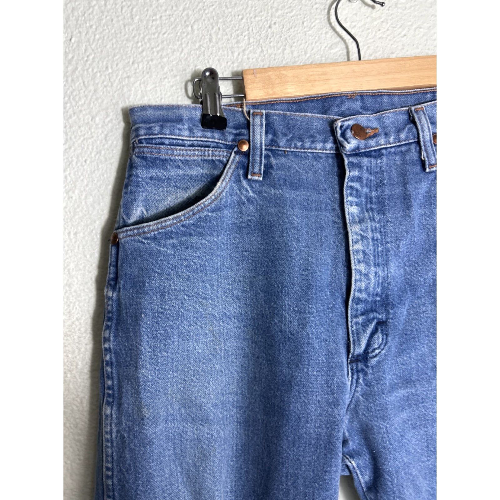 Wrangler VINTAGE Wrangler Jeans Light Wash Straight 32x34 USA Blue Mens Jeans Size US 32 / EU 48 - 4 Thumbnail