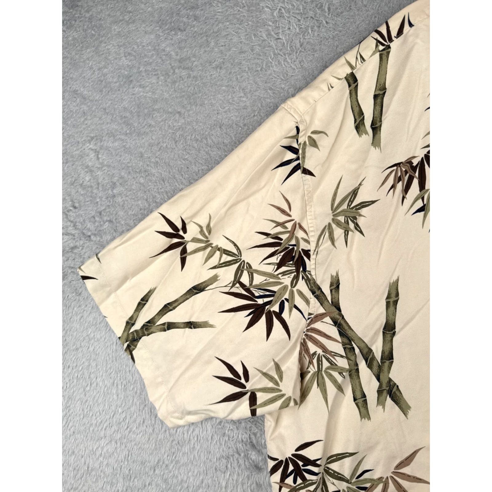 Hilo Hattie Hilo Hattie Shirt Men 3XL Ivory Silk Floral Hawaiian Button-Up Collared Short Sleeve Resort Aloha 90s? Size US XXL / EU 58 / 5 - 3 Thumbnail