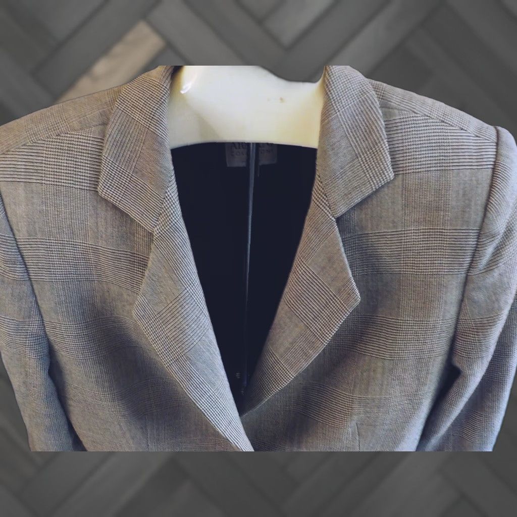 Armani ARMANI Collezioni Blazer Plaid Beige/Black Wool Blend - SZ 6 Womens Jacket Lining 100% Polyester Notch 2 Button, Great Condition Size M / US 6-8 / IT 42-44 - 1 Thumbnail