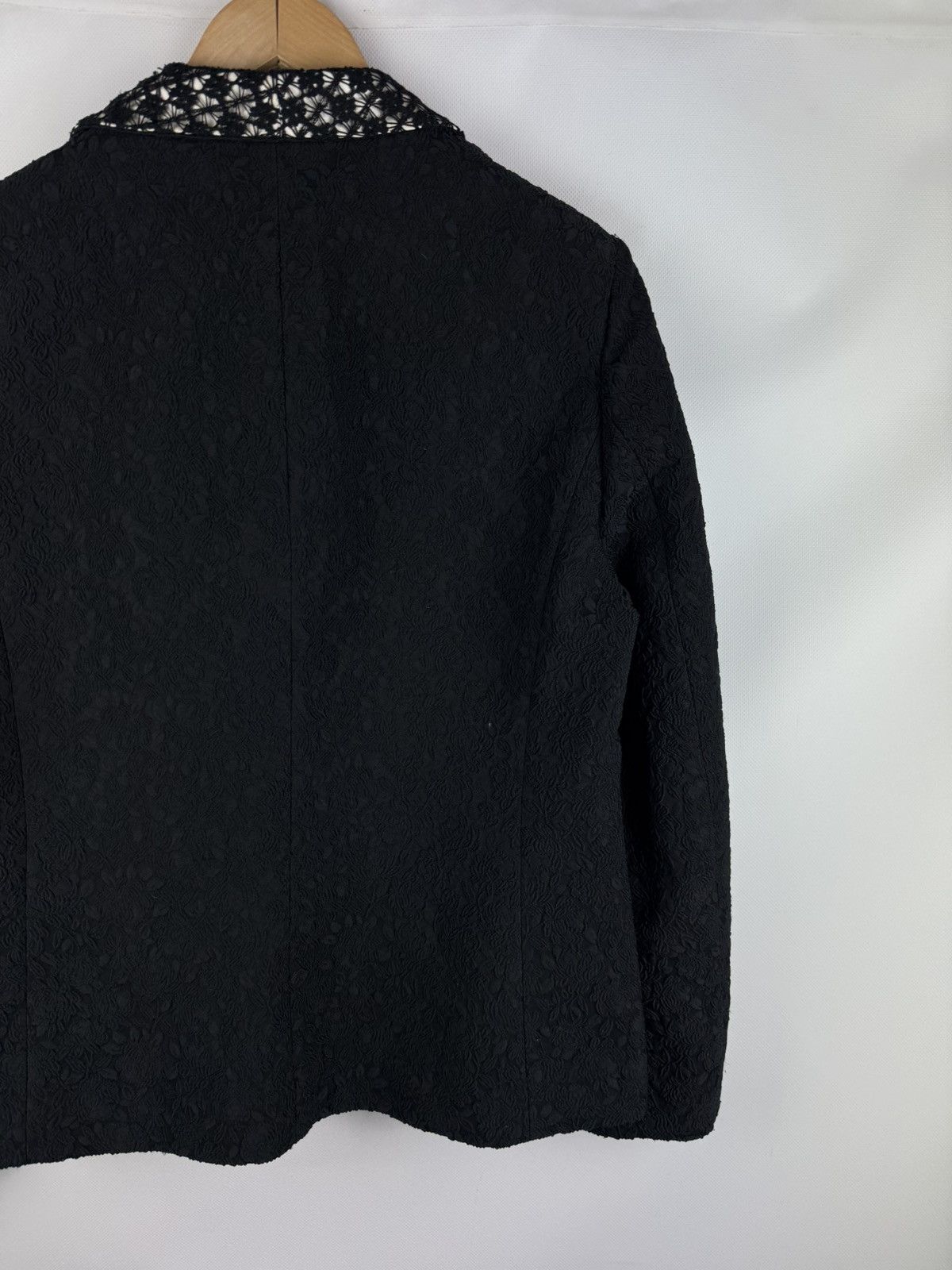 Dolce & Gabbana Dolce & Gabbana Ladies Lace Trim Blazer Jacket Size 32 / 46 Size L / US 10 / IT 46 - 16 Thumbnail