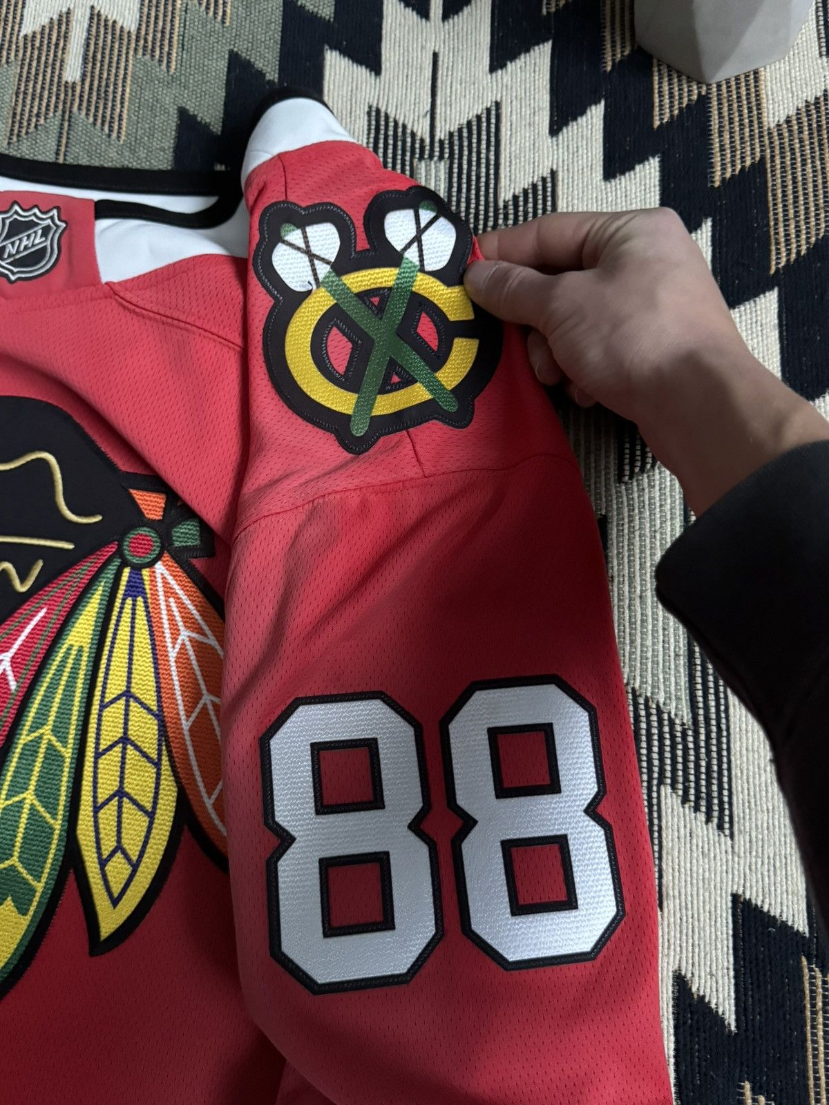 NFL Vintage NFL Chicago Blackhawks Patric Kane #88 Jersey Size US L / EU 52-54 / 3 - 14 Thumbnail