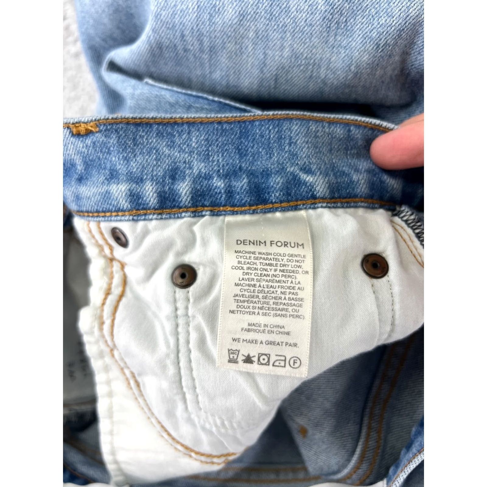 Vintage Denim Forum Jeans Womens 28 Blue The Twiggy High Rise Flare Cotton Blend 26x26 Distressed Zipper Denim Forum 5-Pocket Designer American Vintage? Size 28" / US 6 / IT 42 - 7 Thumbnail