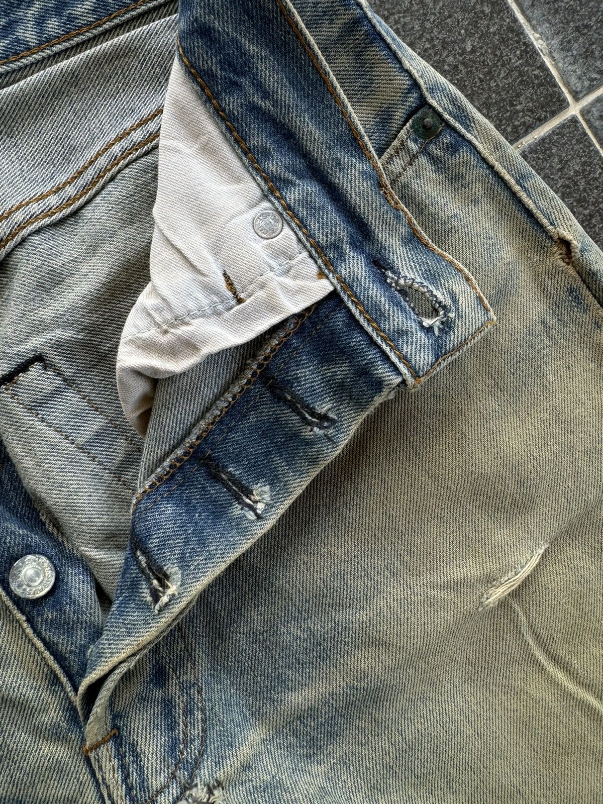 Levi's Vintage 80s Levi's 501 Selvedge Distressed Jeans Kurt Cobain Size US 31 - 9 Thumbnail