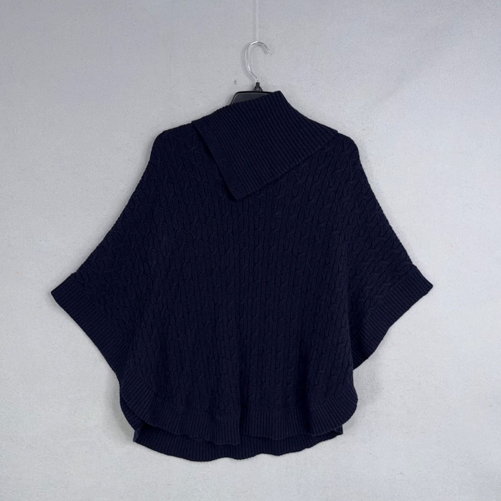 Talbots Talbots Sweater Cap e Womens Small Blue Cowl Neck Button Cable Knit Poncho Size S / US 4 / IT 40 - 6 Thumbnail