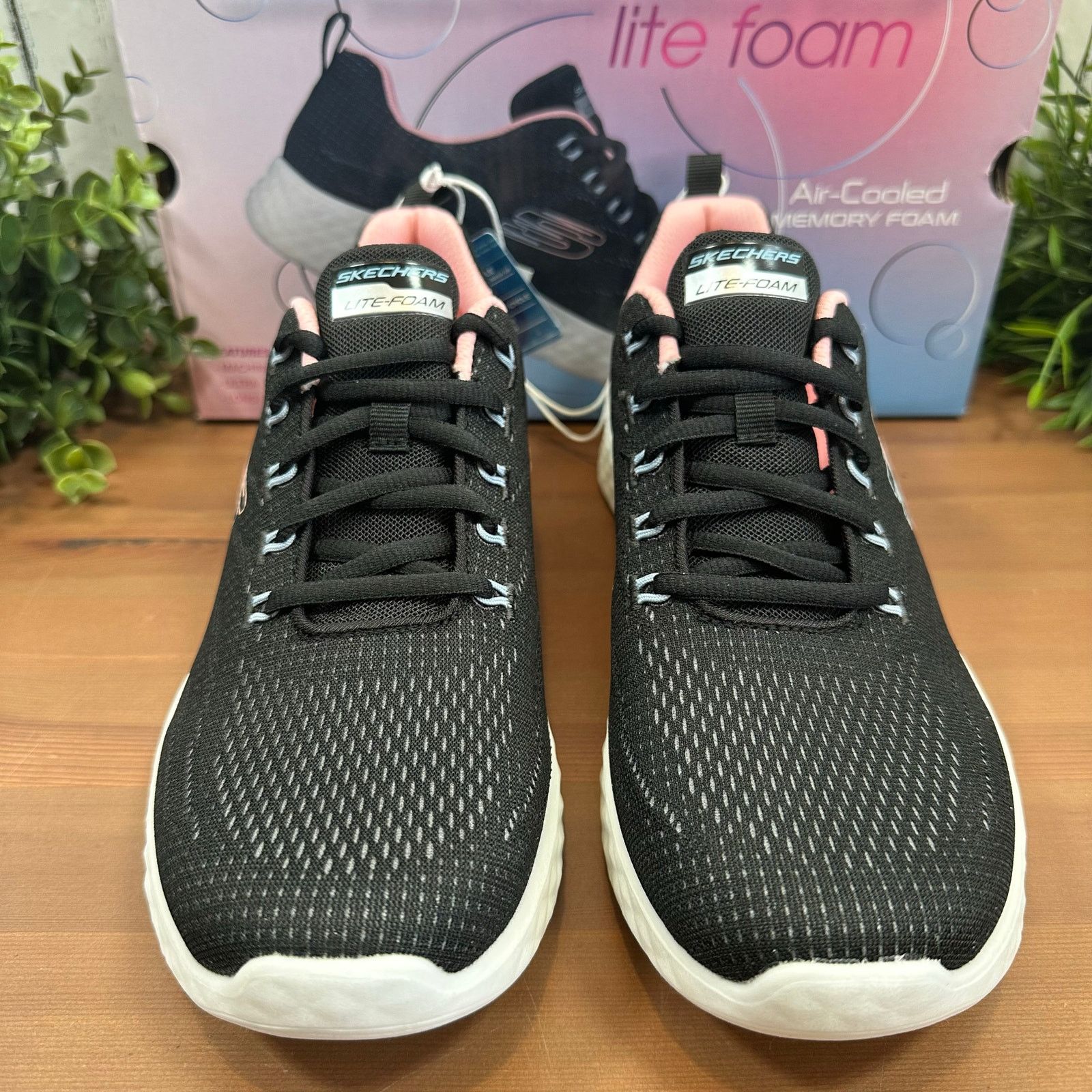 SKECHERS Skechers Women's Lite Foam Sneakers Size 10 Size US 10 / IT 40 - 4 Thumbnail