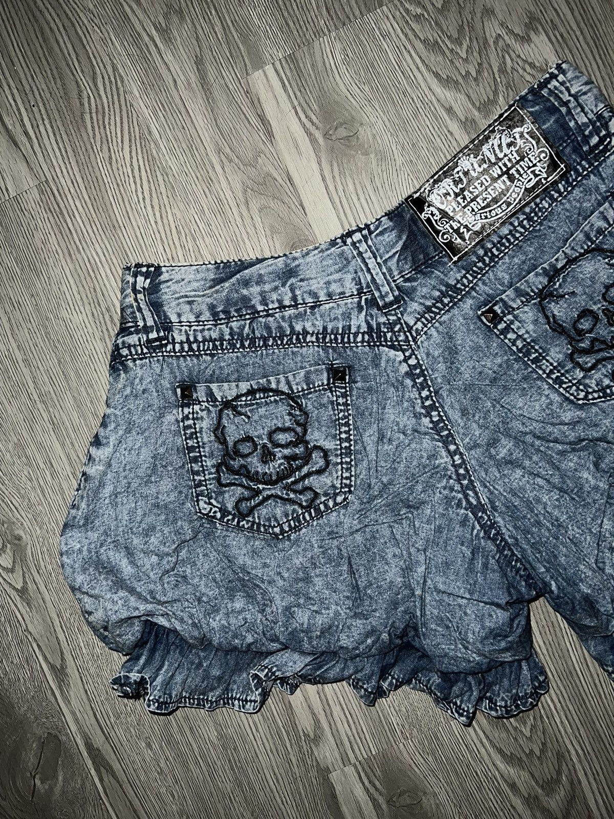 Japanese Brand Vintage Japanese Pumpkin skull shorts ☠️🖤 Size 26" / US 2 / IT 38 - 14 Thumbnail