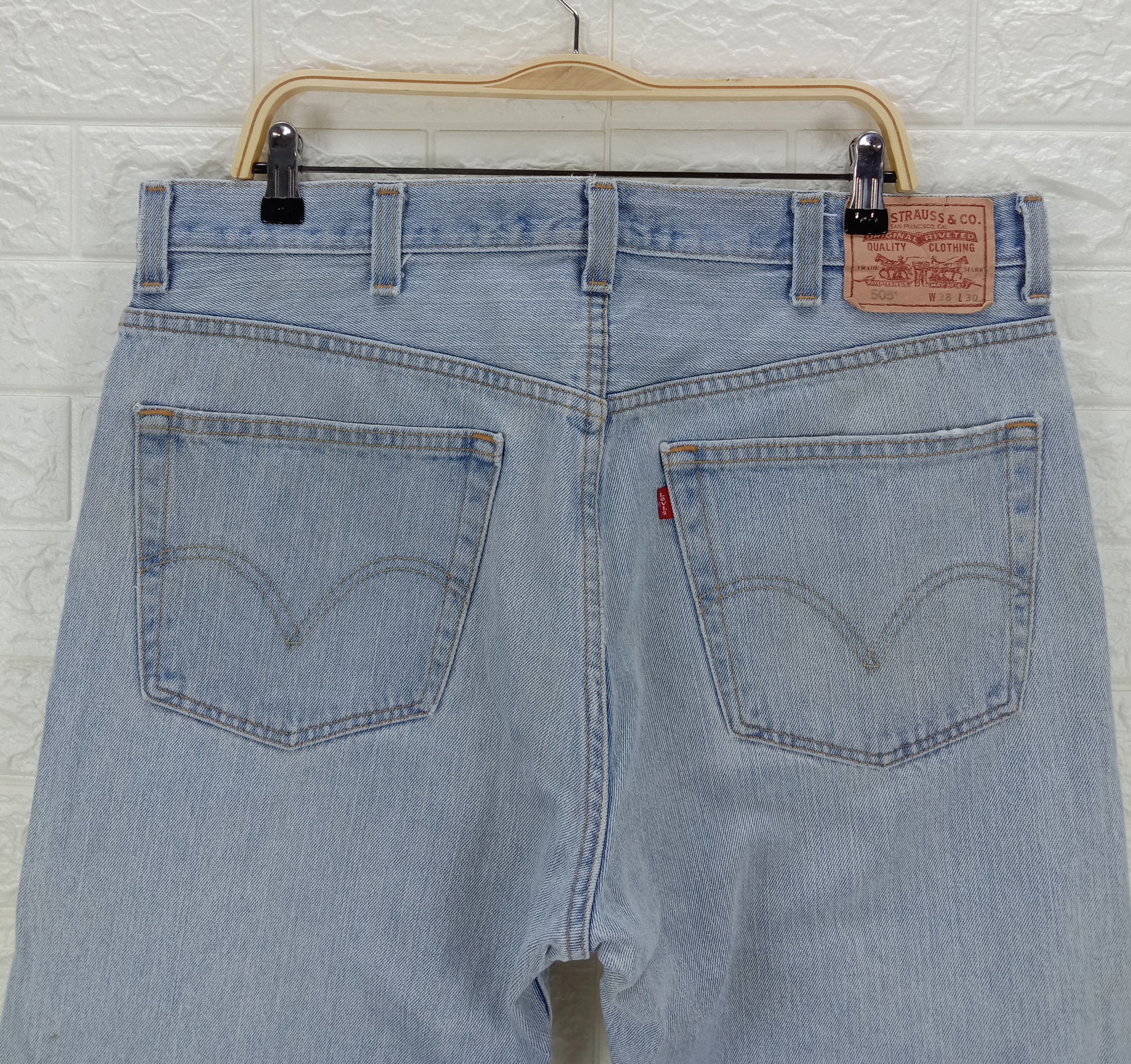 Levi's Vintage Levi's 505 Light Wash Jeans Regular Fit Denim Size US 38 / EU 54 - 6 Thumbnail