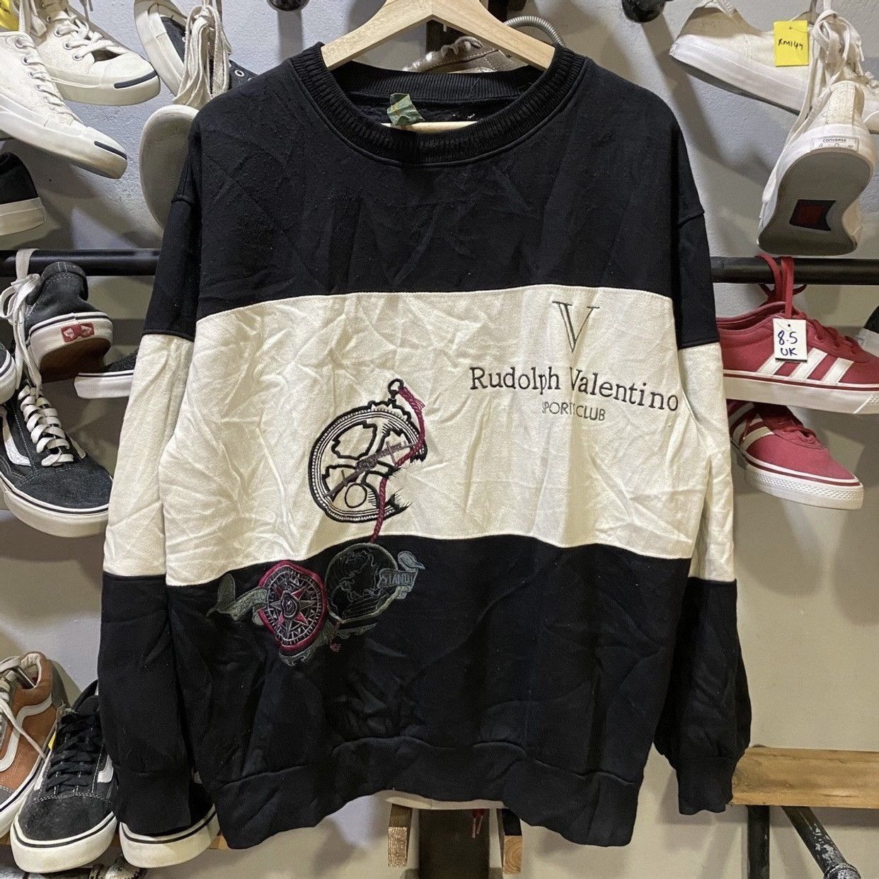 Designer × Valentino × Vintage Vintage 90s Rudolph Valentino Crewneck Sweatshirts Xlarge Size US XL / EU 56 / 4 - 1 Thumbnail