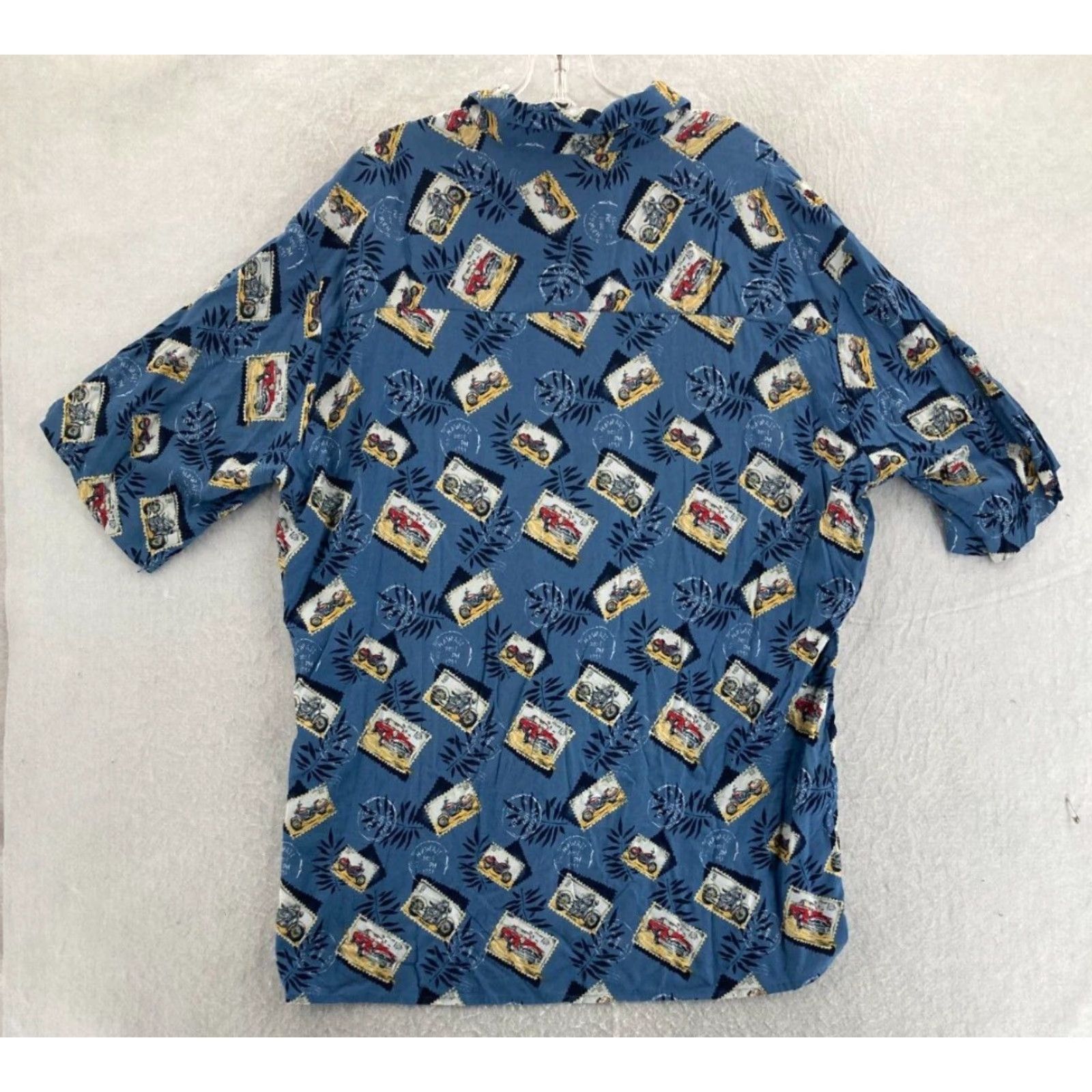 Vintage Munsingwear Shirt Mens XLT Aloha Button Up Cars Motorcycles All Over Beach Hawaiian Theme Collared Spread Short Sleeve Button-Up Men Size US XL / EU 56 / 4 - 7 Thumbnail