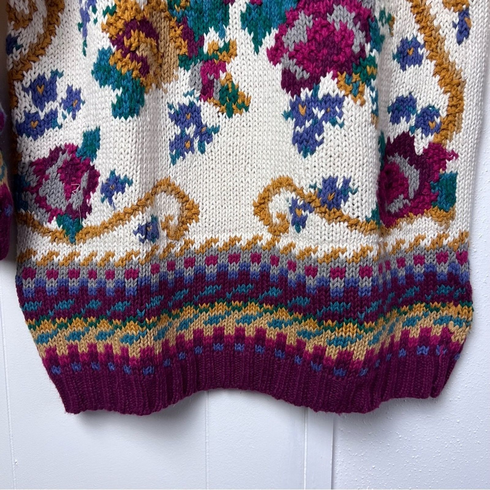 Vintage Vintage Cream Floral Oversized Pullover Sweater Women Med Size M / US 6-8 / IT 42-44 - 8 Thumbnail