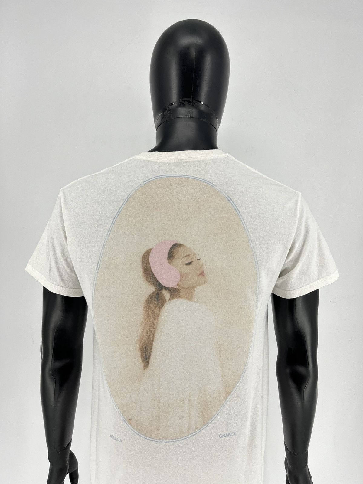 Band Tees Vintage 🔥RARE🔥 Ariana Grande Solo Singer Rappars Shirt Size US M / EU 48-50 / 2 - 1 Thumbnail