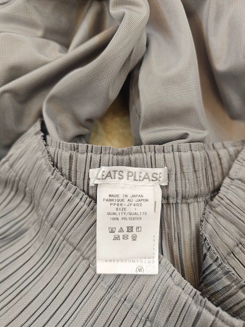 Issey Miyake Issey Miyake size:1 Light grey pleated pants Size 42" / US 20 - 8 Thumbnail