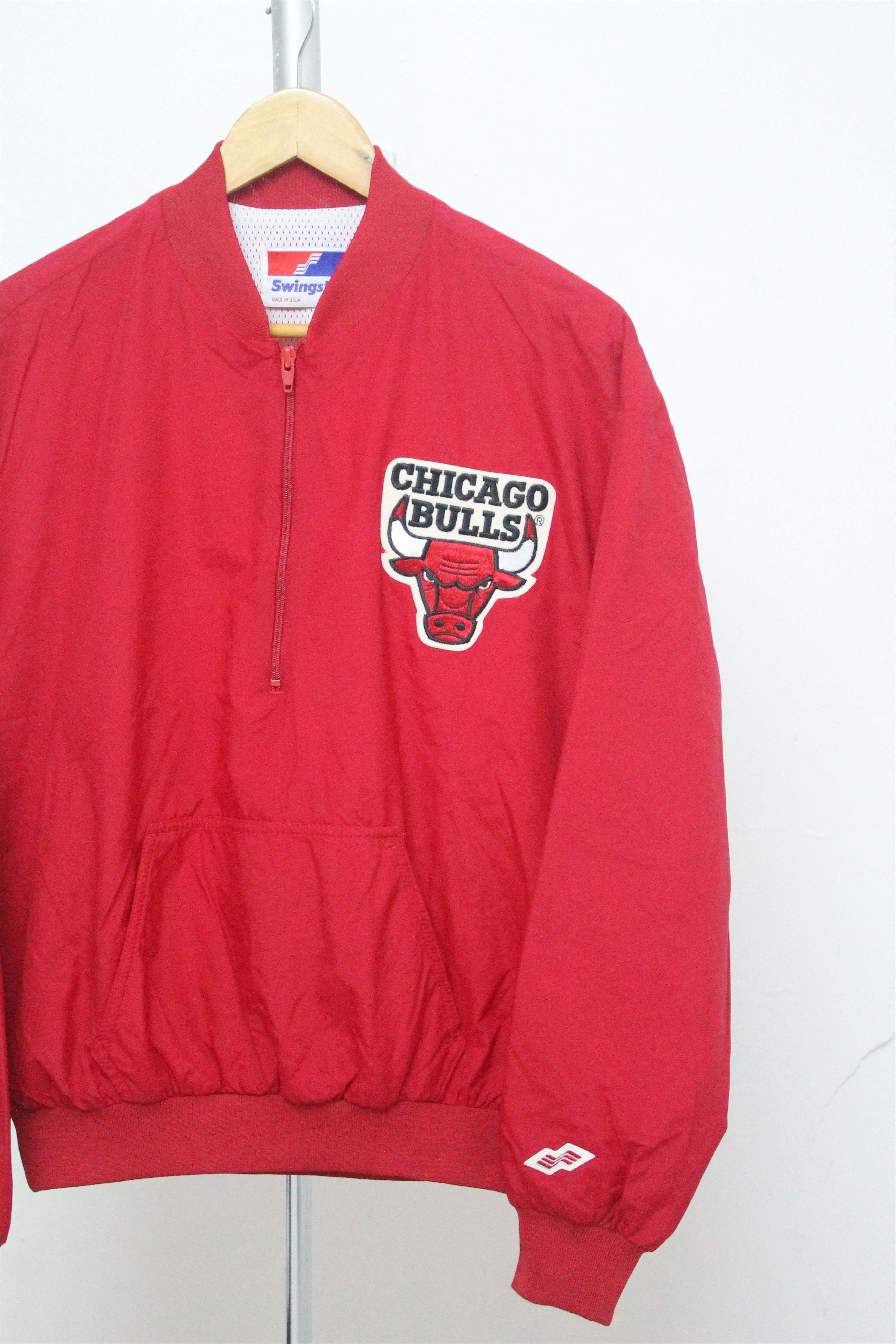 NBA Vintage SWINGSTER x CHICHAGO BULSS Jacket Made in USA. Size US M / EU 48-50 / 2 - 4 Thumbnail