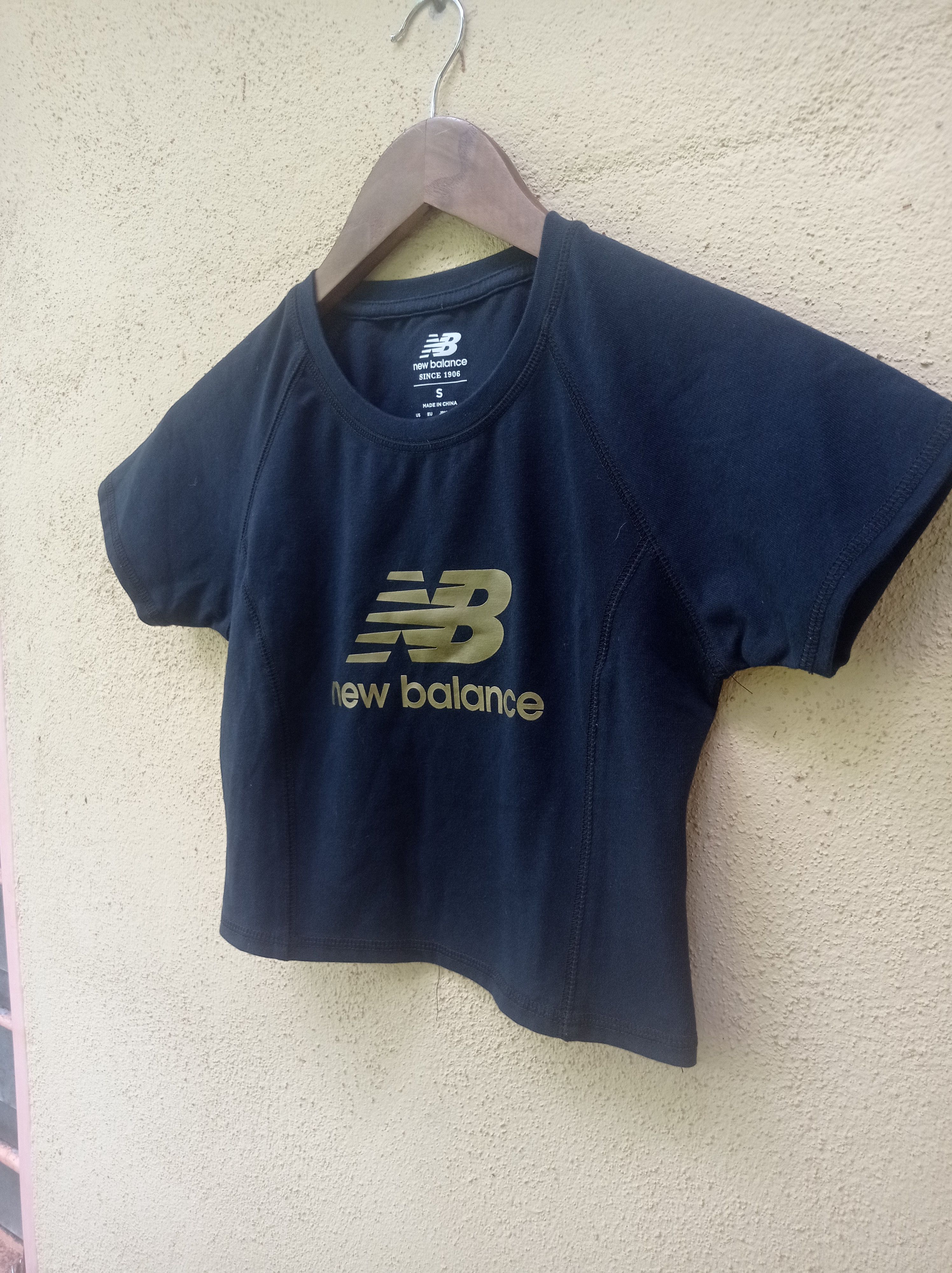 New Balance New balance crop top black #BA39 Size S / US 4 / IT 40 - 2 Thumbnail