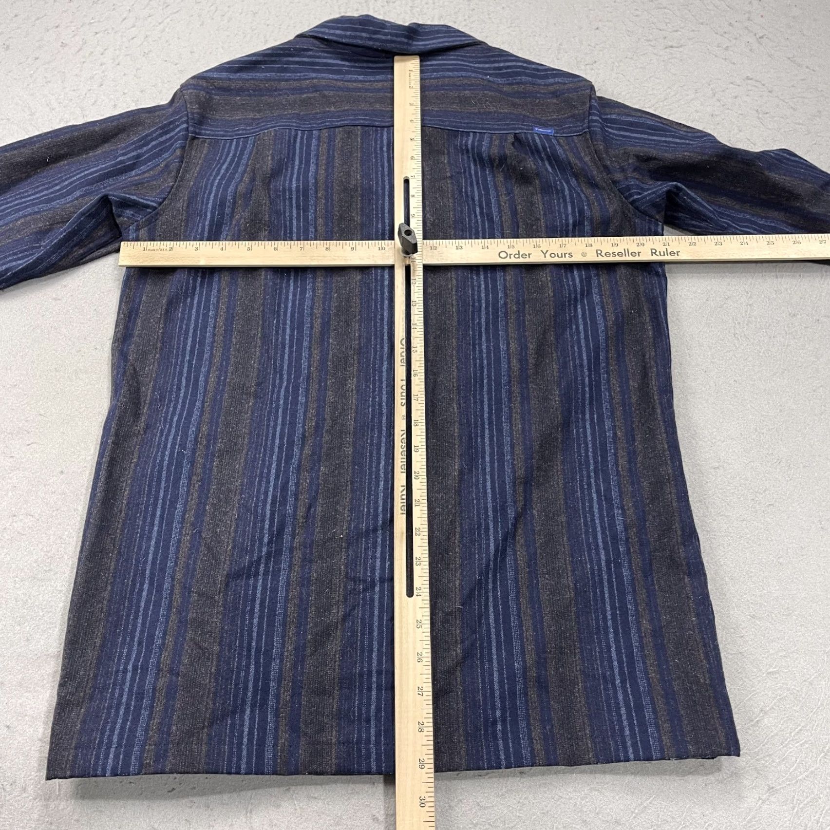 Pendleton VINTAGE Pendleton Board Shirt Mens M Blue Wool Flannel Button-Up Shirt Casual, Travel USA 90s Mens Size US M / EU 48-50 / 2 - 7 Thumbnail