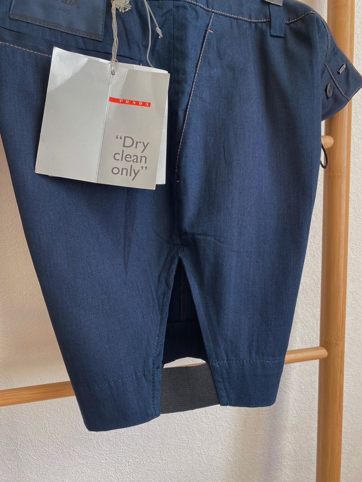 Prada New Prada Shorts Size 25 Size 25" / US 0 / IT 36 - 23 Thumbnail