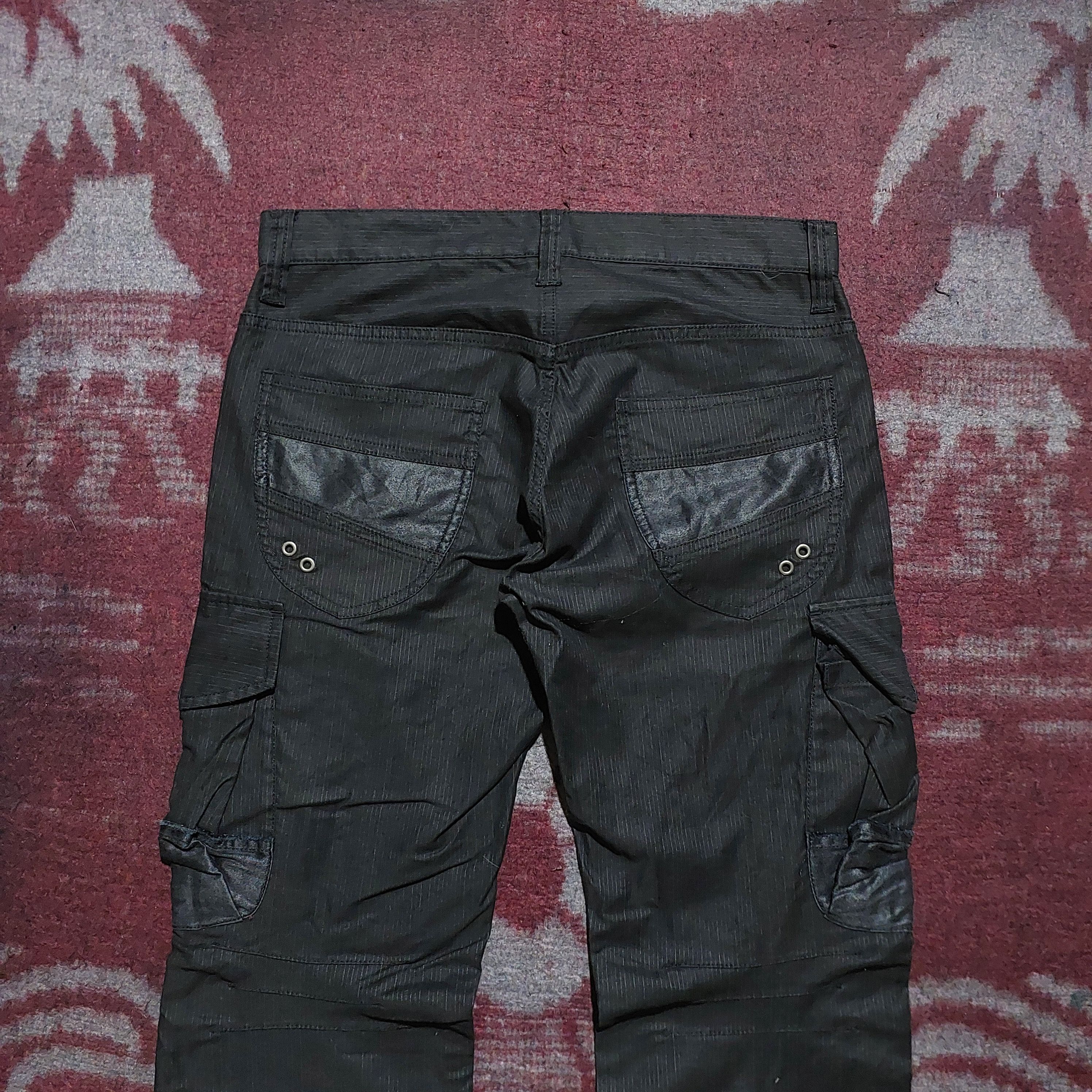The Difference Difference rupert black cargo flare pants Size US 31 - 7 Thumbnail
