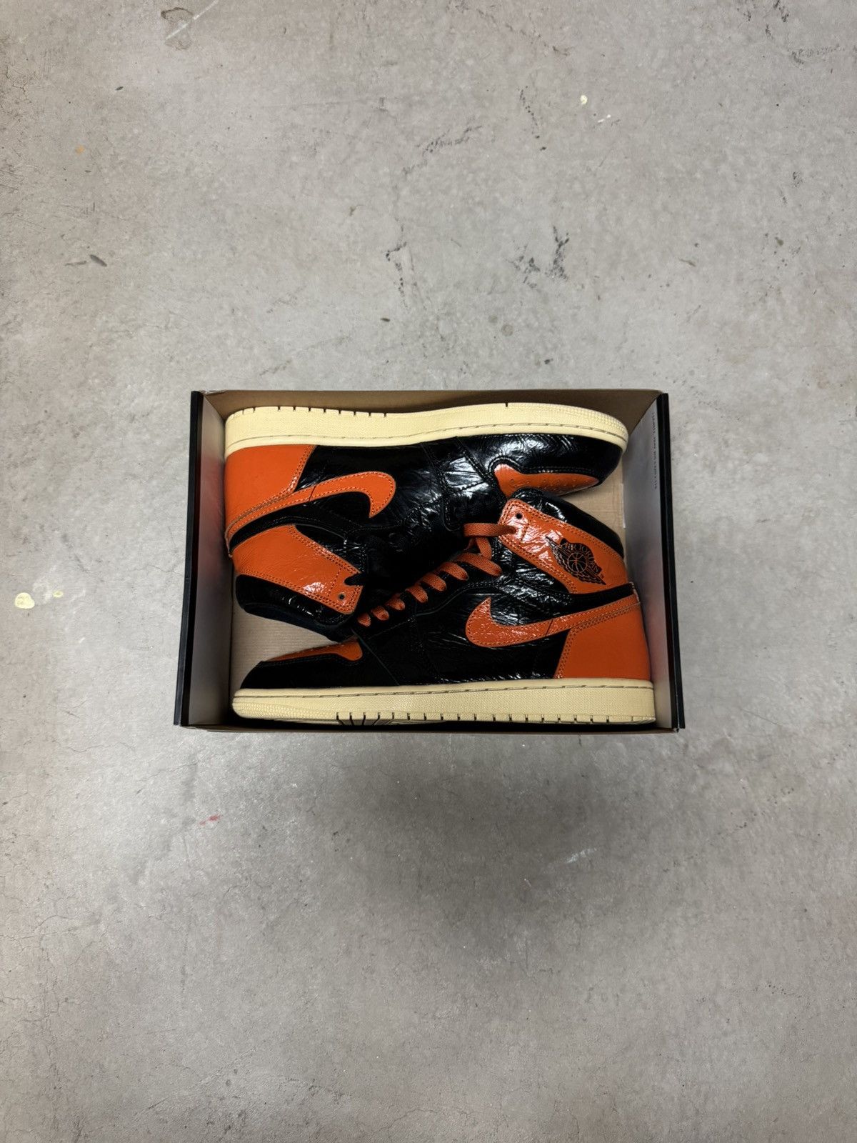 Jordan Brand × Nike Air Jordan 1 Retro High OG 'Shattered Backboard 3.0' Size US 9.5 / EU 42-43 - 1 Thumbnail