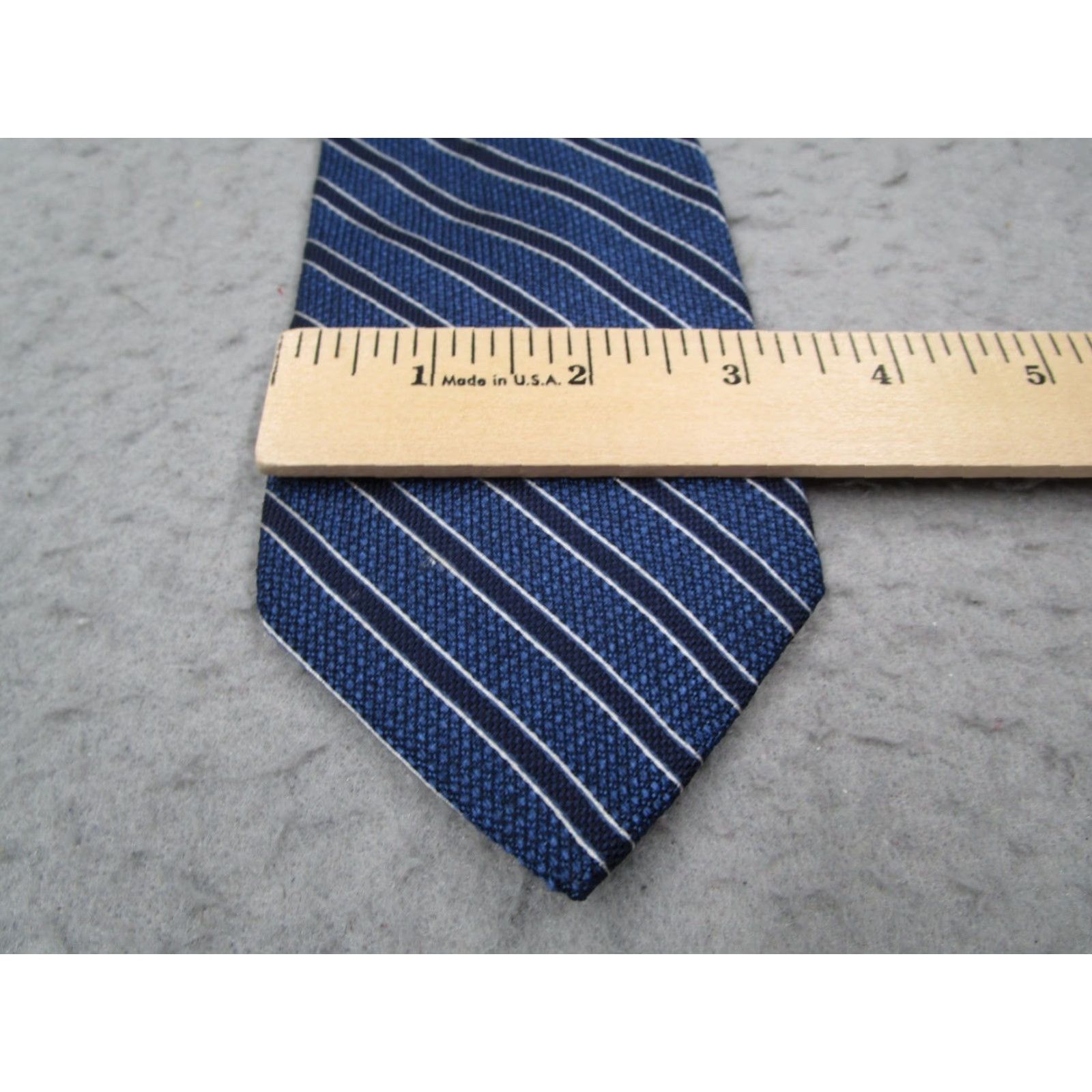 Brooks Brothers BROOKS BROTHERS Makers Merchants Men's blue striped silk neck tie - Classic One Size - Silk Tie - 57"-60" - USA Made - Preppy, Retro - Designer Mens Size ONE SIZE - 5 Thumbnail