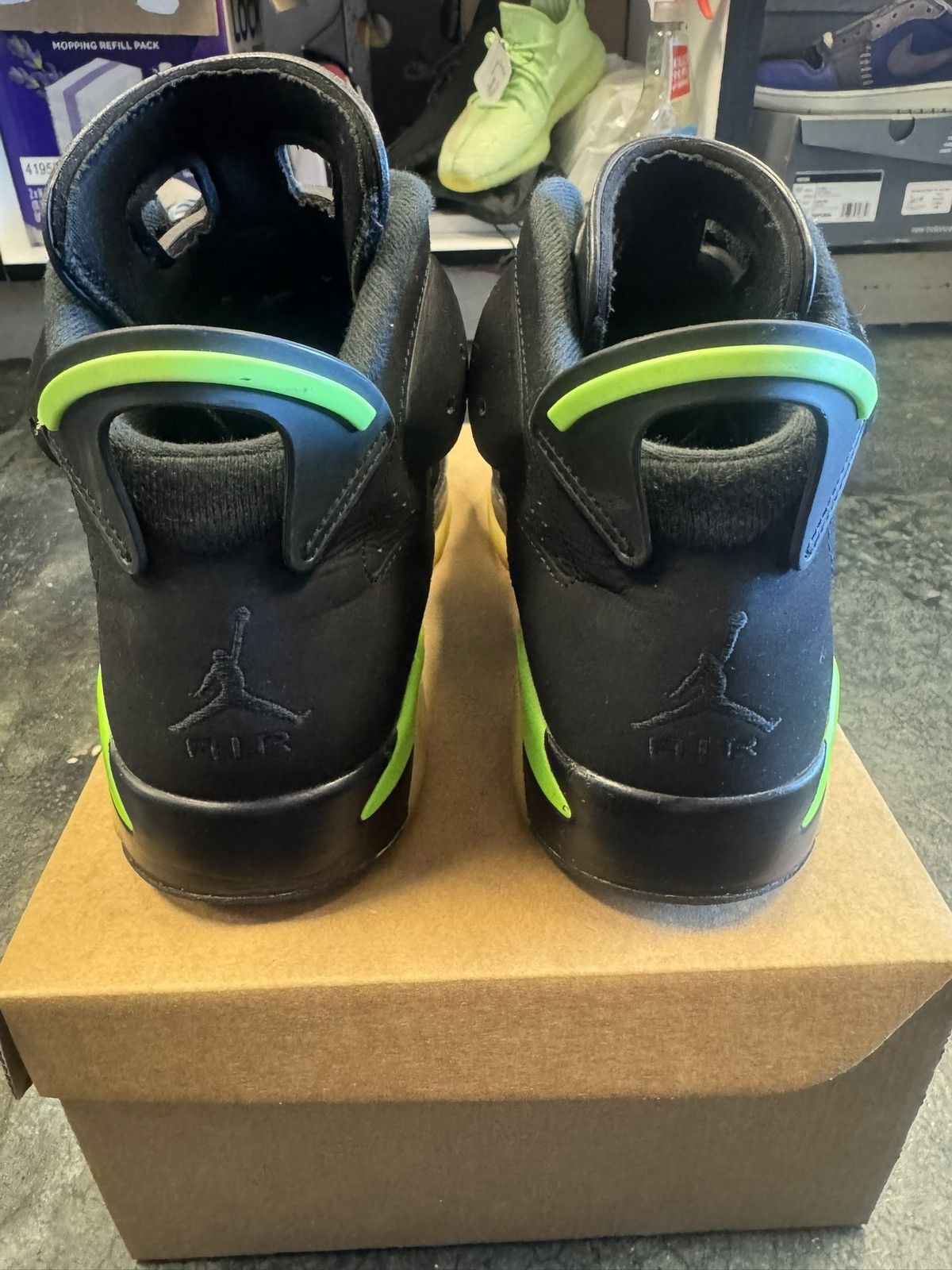Jordan Brand Jordan 6 Electric Green Size US 8 / EU 41 - 4 Thumbnail