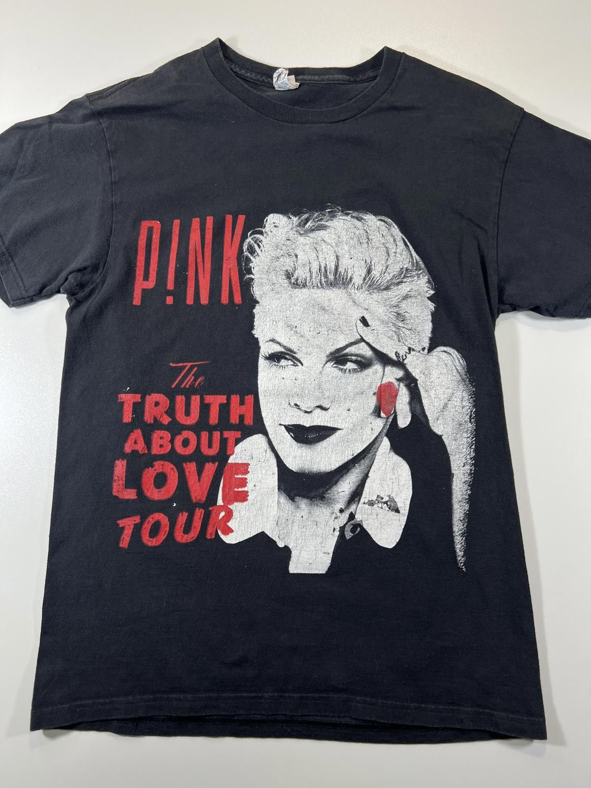 Other P!NK The Truth About Love Tour Black Graphic T-Shirt Medium Size US M / EU 48-50 / 2 - 1 Thumbnail