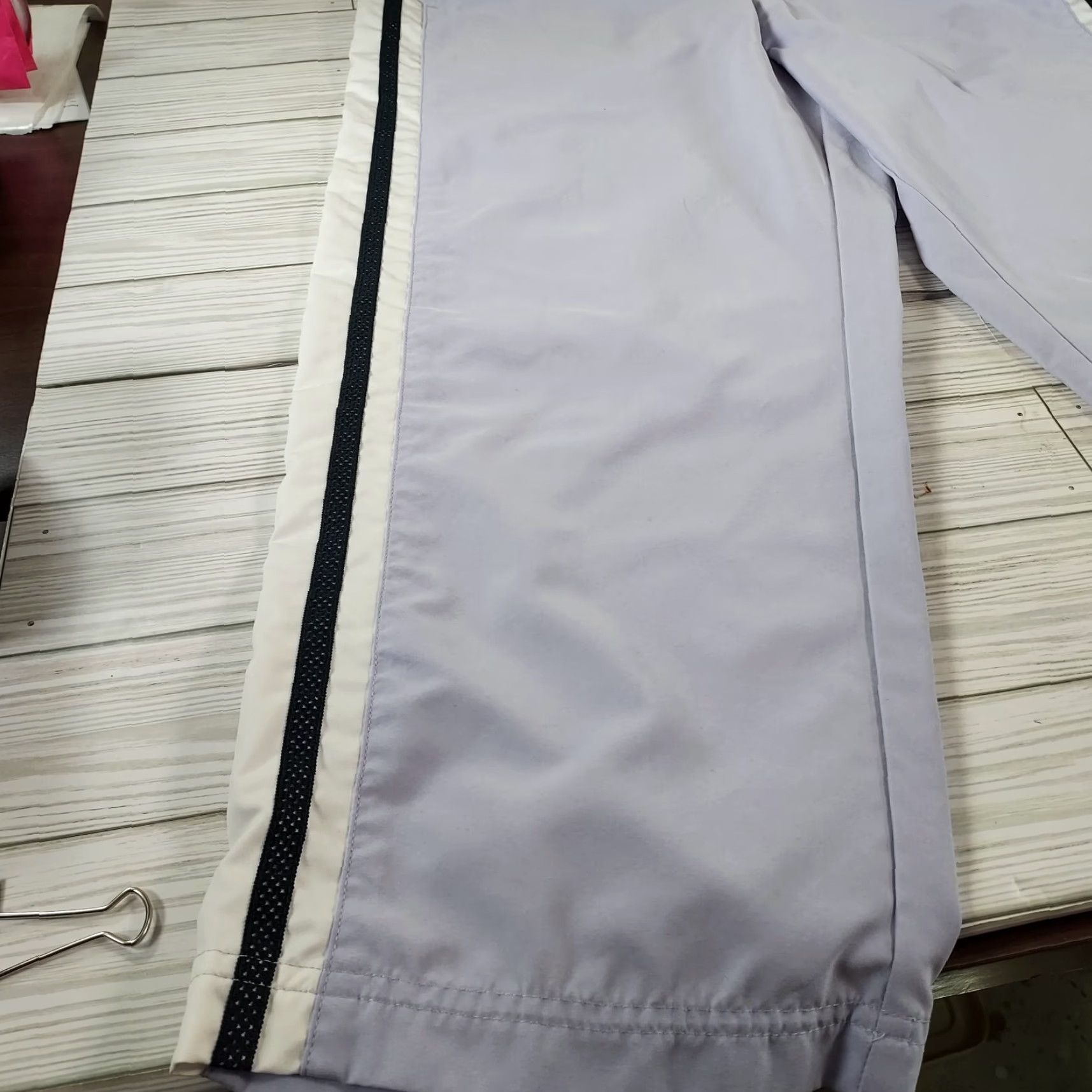Nike Nike Women's M Light Weight Lilac Capri Golf Pants - 23.5in Inseam, 100% Polyester, Pockets, Pull On, Regular, Nike Size 32" / US 10 / IT 46 - 4 Thumbnail
