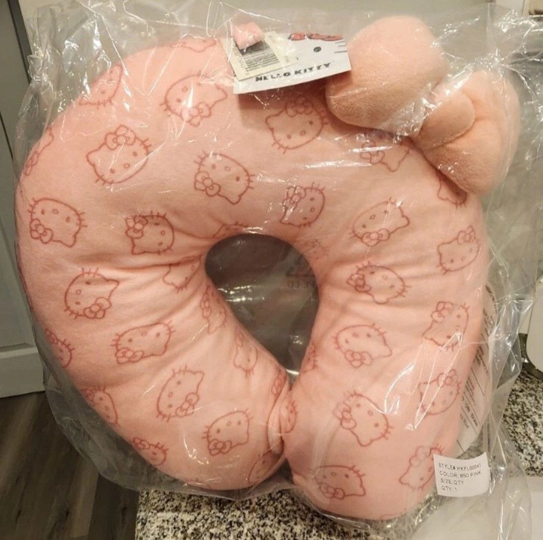 Other NWT Ful Hello Kitty Portable Travel Neck Pillow Pink Heads Size ONE SIZE - 1 Thumbnail