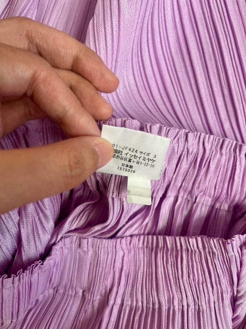 Issey Miyake Issey Miyake size:3 Pink pleated trousers Size 31" - 3 Thumbnail