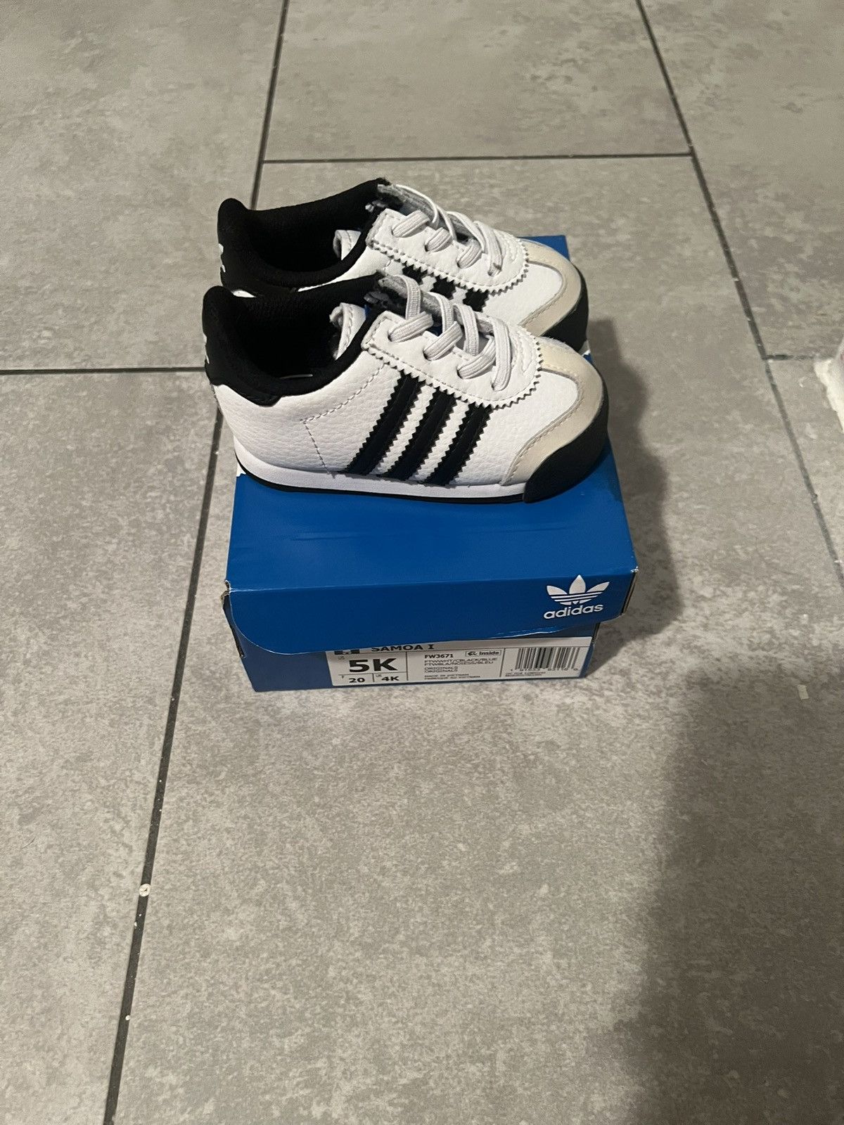 Adidas Adidas Toddler Samoa I ‘Cloud White/Core Black/Blue’ Size 5K Size US 5 / EU 37 - 5 Thumbnail