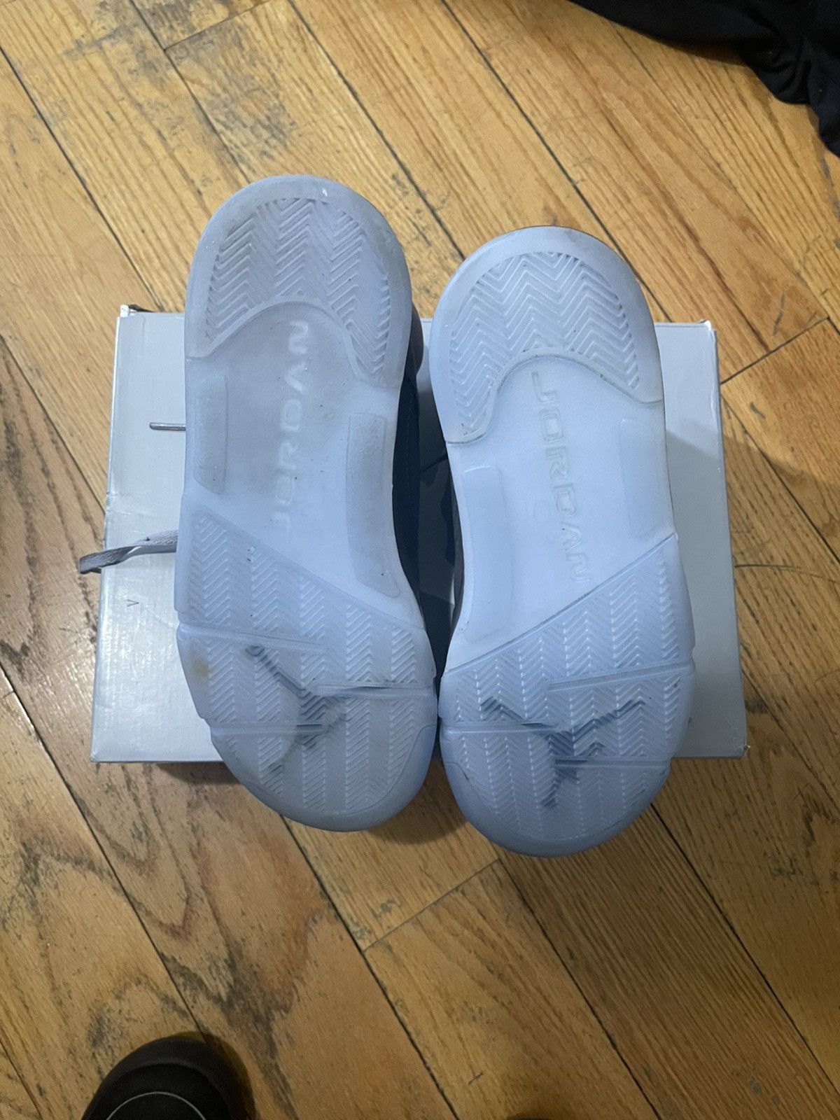 Jordan Brand Wolf grey 5s Size US 10 / EU 43 - 5 Thumbnail