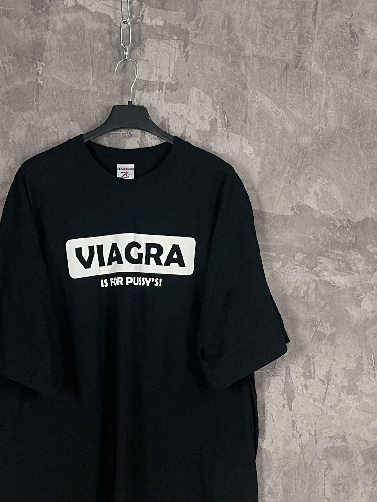 Vintage Crazy Y2K Funny Viagra Sex Pornstar Parody Humor T-Shirt Size US XL / EU 56 / 4 - 4 Thumbnail