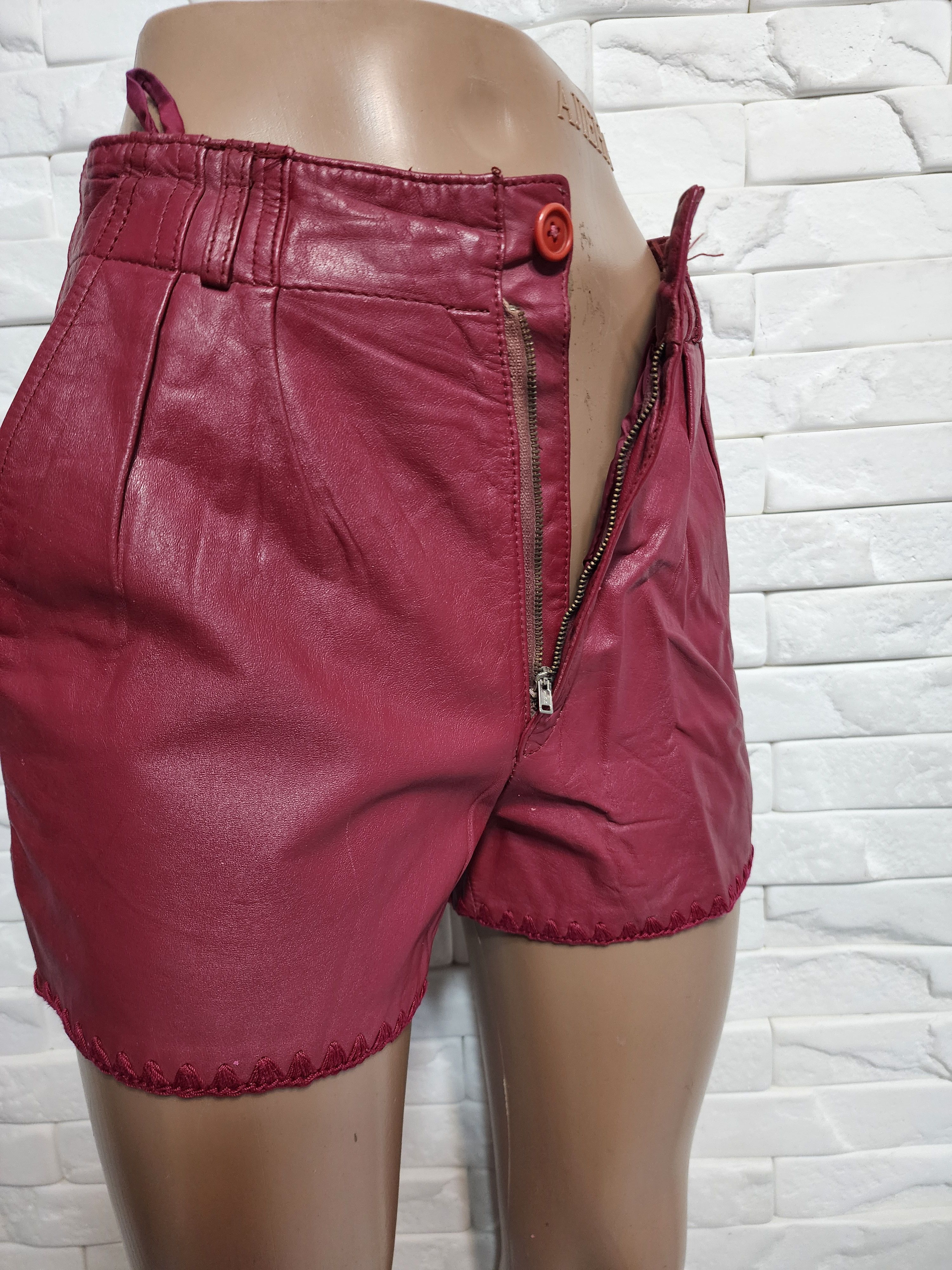 Other Red Leather Shorts: Women's Genuine Leather Pockets Size 26" / US 2 / IT 38 - 4 Thumbnail