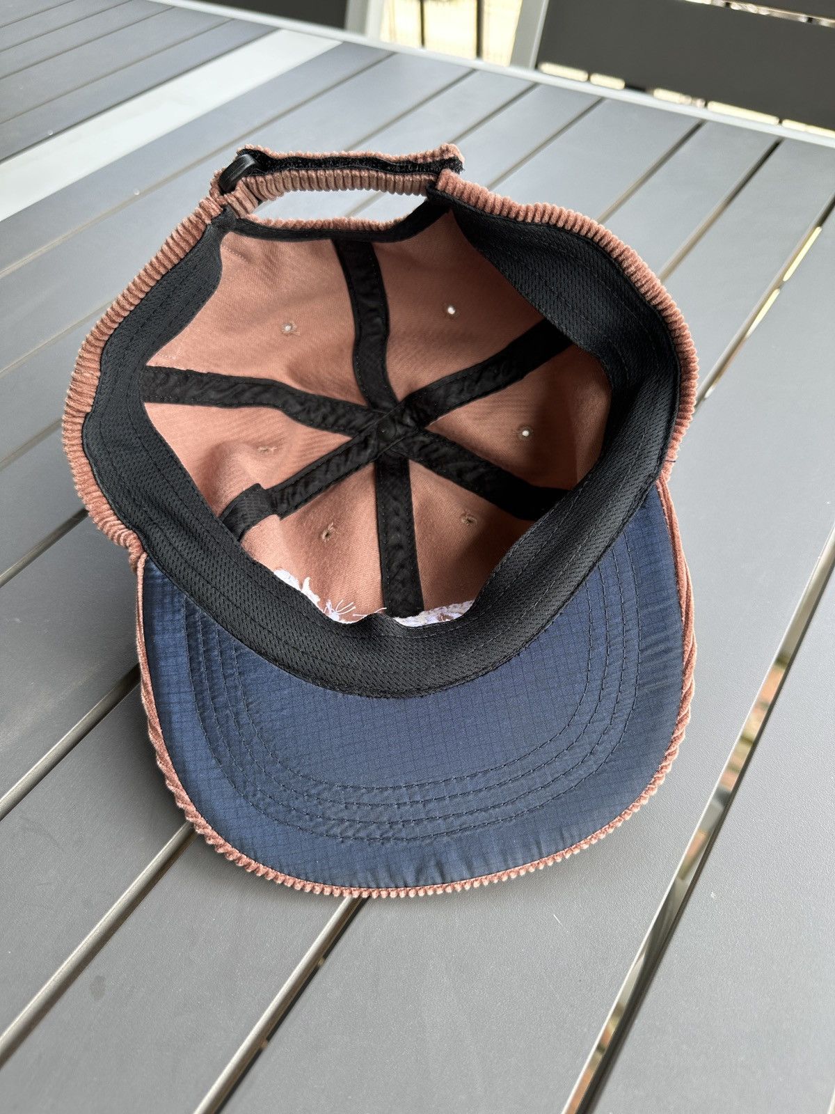Satisfy Satisfy Running Magazine Hat Rare OS Size ONE SIZE - 4 Thumbnail