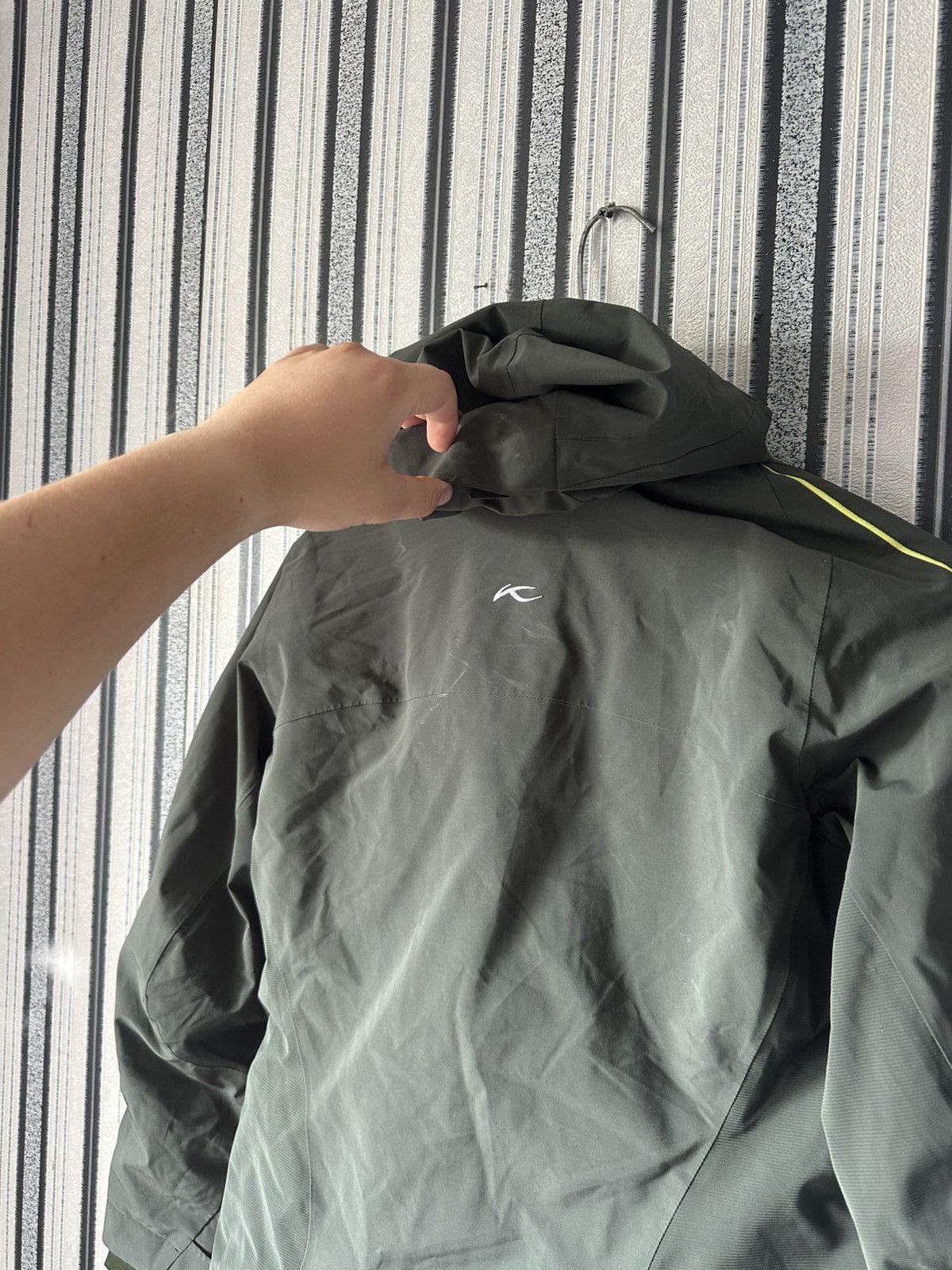 KJUS KJUS Jacket Mens M Formula Dermizax Primaloft B&W storm Size US M / EU 48-50 / 2 - 6 Thumbnail