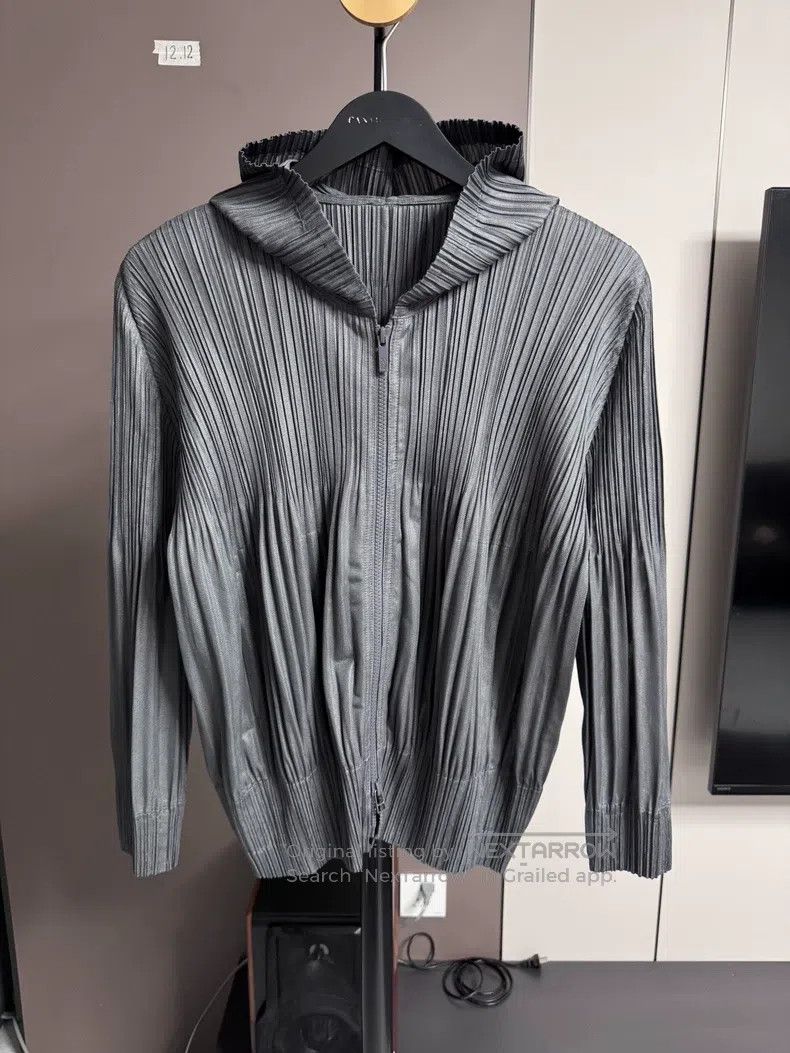 Issey Miyake Issey Miyake Puff Pleated Zipper Hooded Top Size L / US 10 / IT 46 - 1 Thumbnail