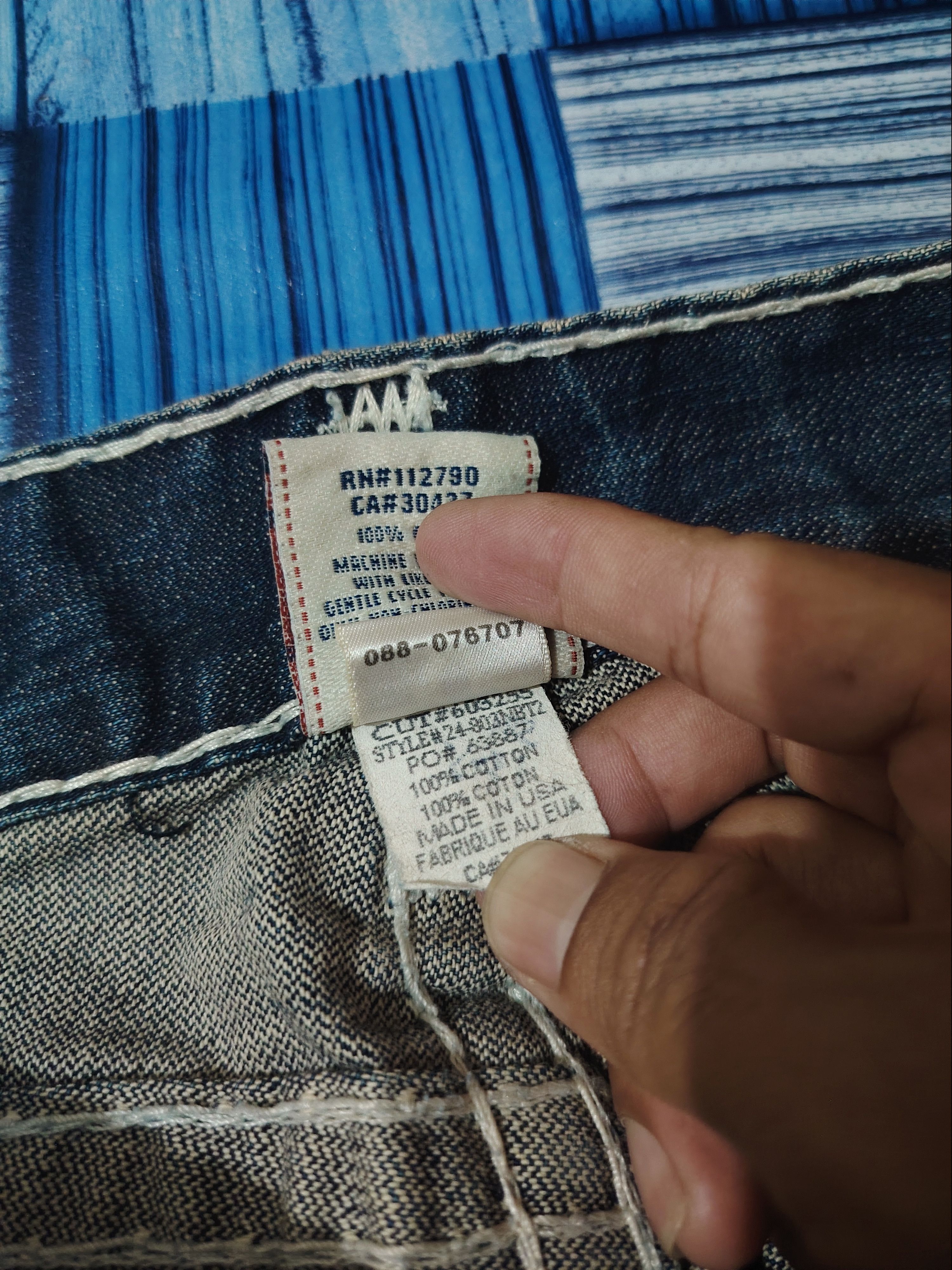 True Religion True Religion Jeans White Stitch Joey Super T Denim Flared Size US 31 - 12 Thumbnail