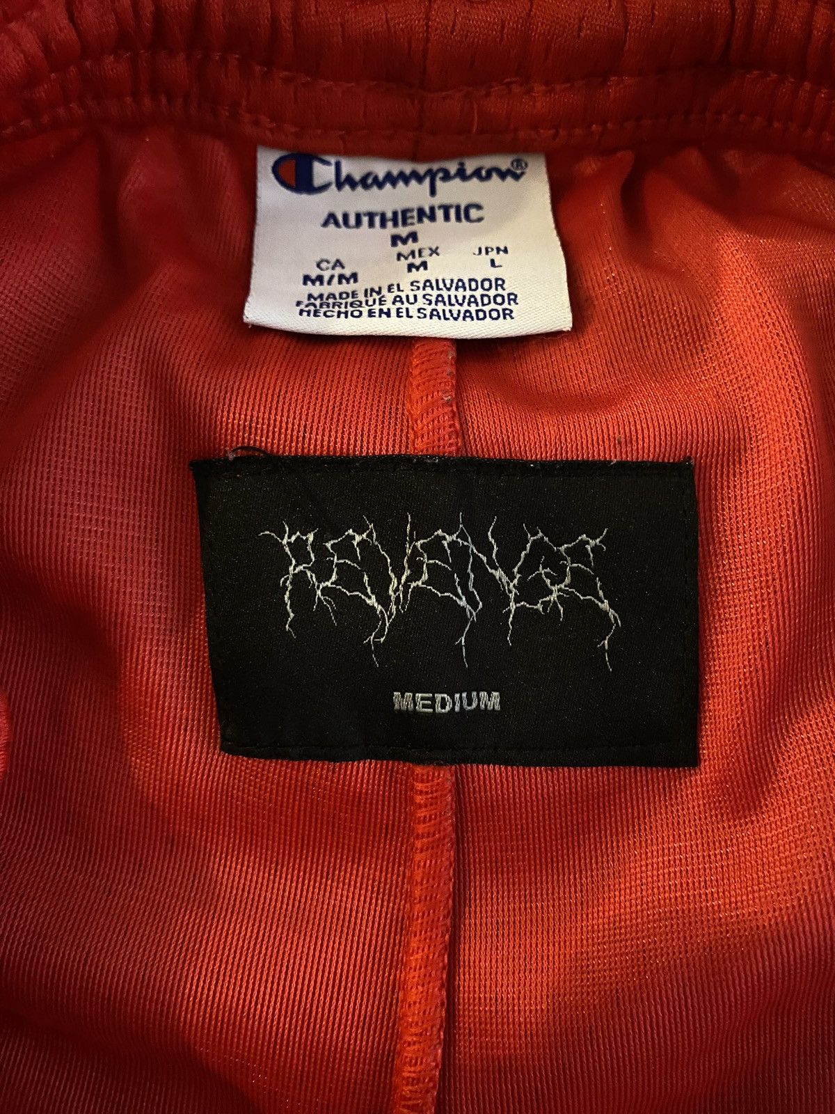 Revenge Revenge XXXTentacion 2017 OG Massacre Red Shorts Size US 38 / EU 54 - 6 Thumbnail
