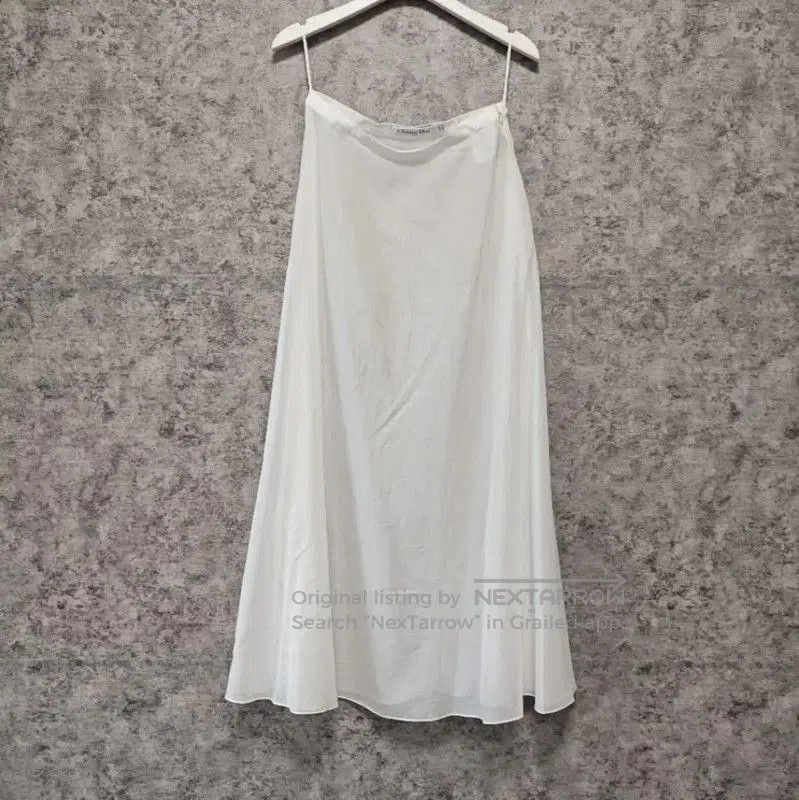 Dior Dior White Silk Midi Skirt for Women . Size 28" / US 6 / IT 42 - 1 Thumbnail