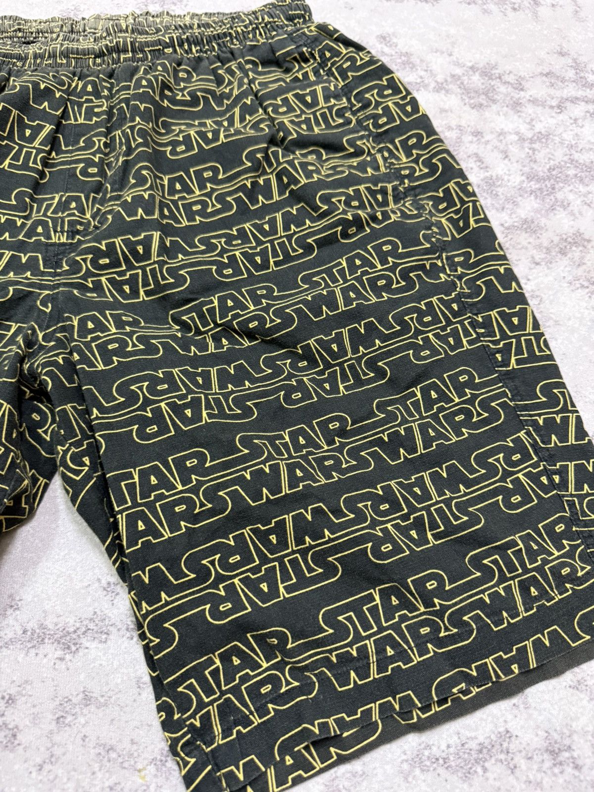 Star Wars Uniqlo Star Wars Fullprint Sleepwear Short Pants Size 24" / US 00 / IT 34 - 5 Thumbnail