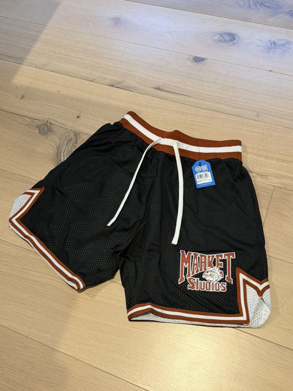 Market MARKET BULLDOGS MESH SHORTS Size US 32 / EU 48 - 7 Thumbnail