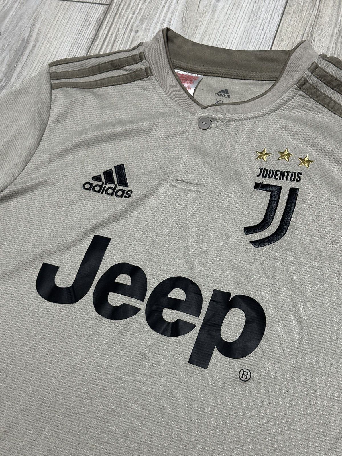 Adidas Adidas Juventus 2018-2019 Away Jersey Youth Size US XS / EU 42 / 0 - 2 Thumbnail