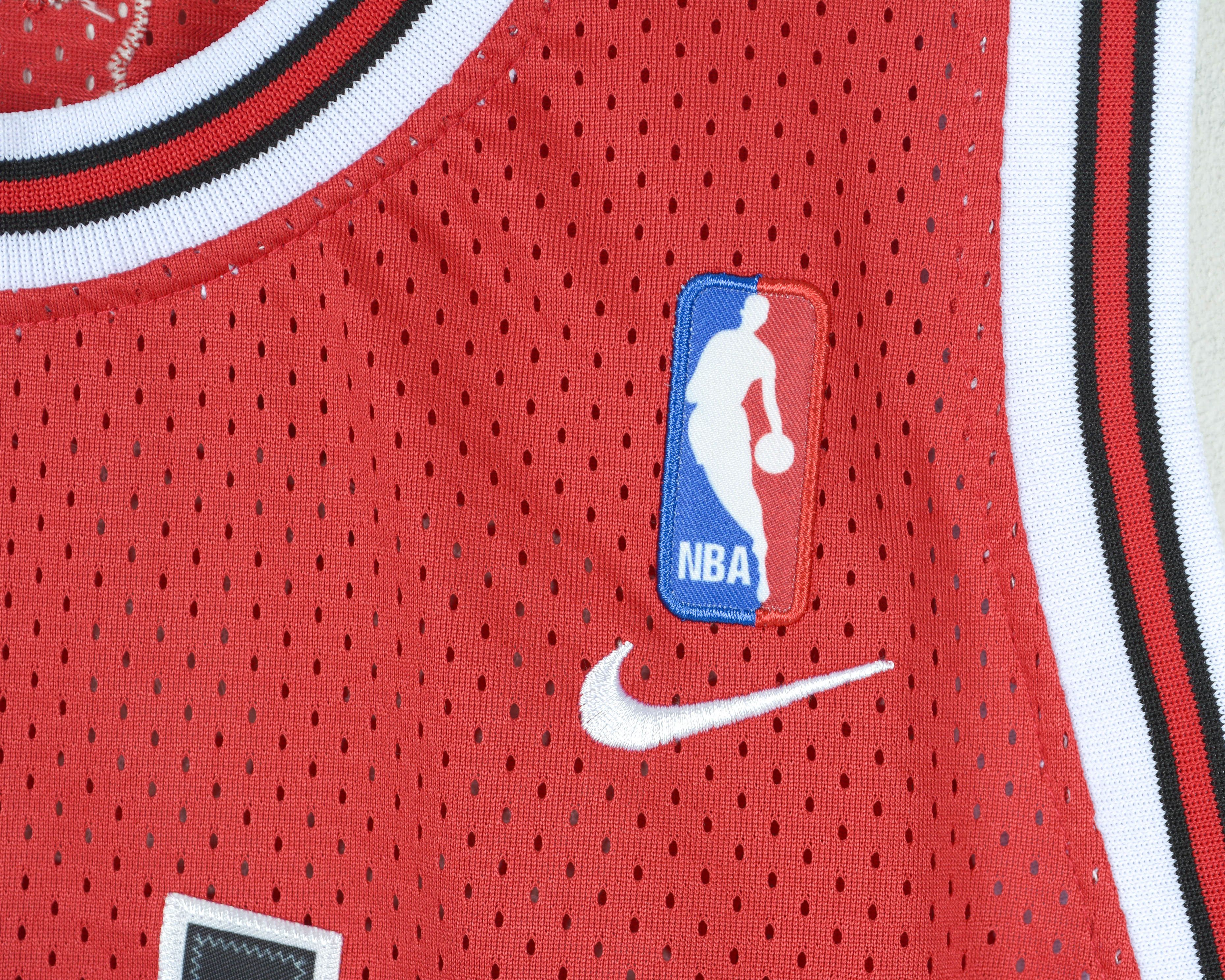 Jordan Brand Chicago Bulls Michael Jordan #23 S Men's Tank Shirt Jersey Size US S / EU 44-46 / 1 - 4 Thumbnail