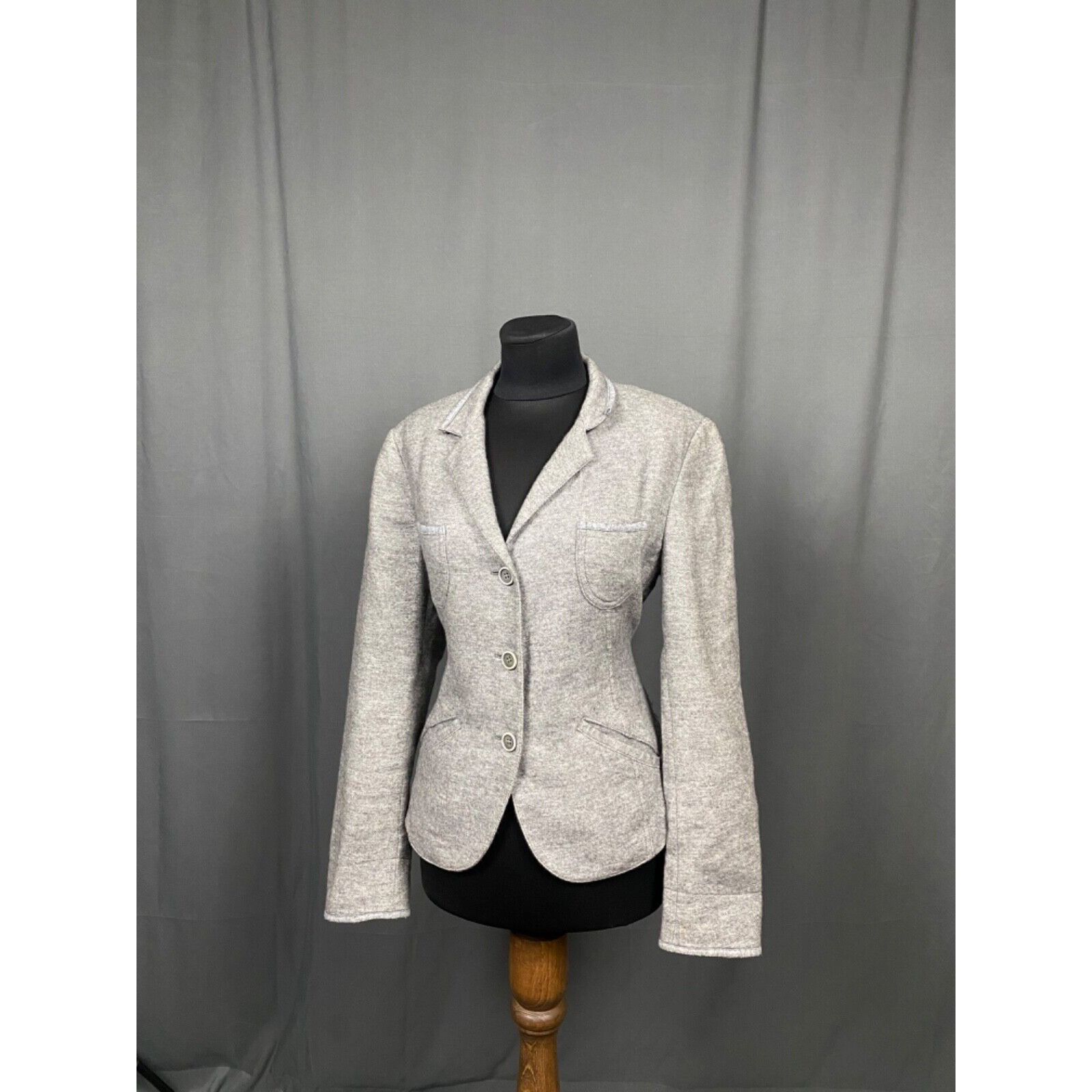 Brunello Cucinelli MINT! Brunello Cucinelli Women's Gray 3-Button Cashmere Blaz Size M / US 6-8 / IT 42-44 - 5 Thumbnail