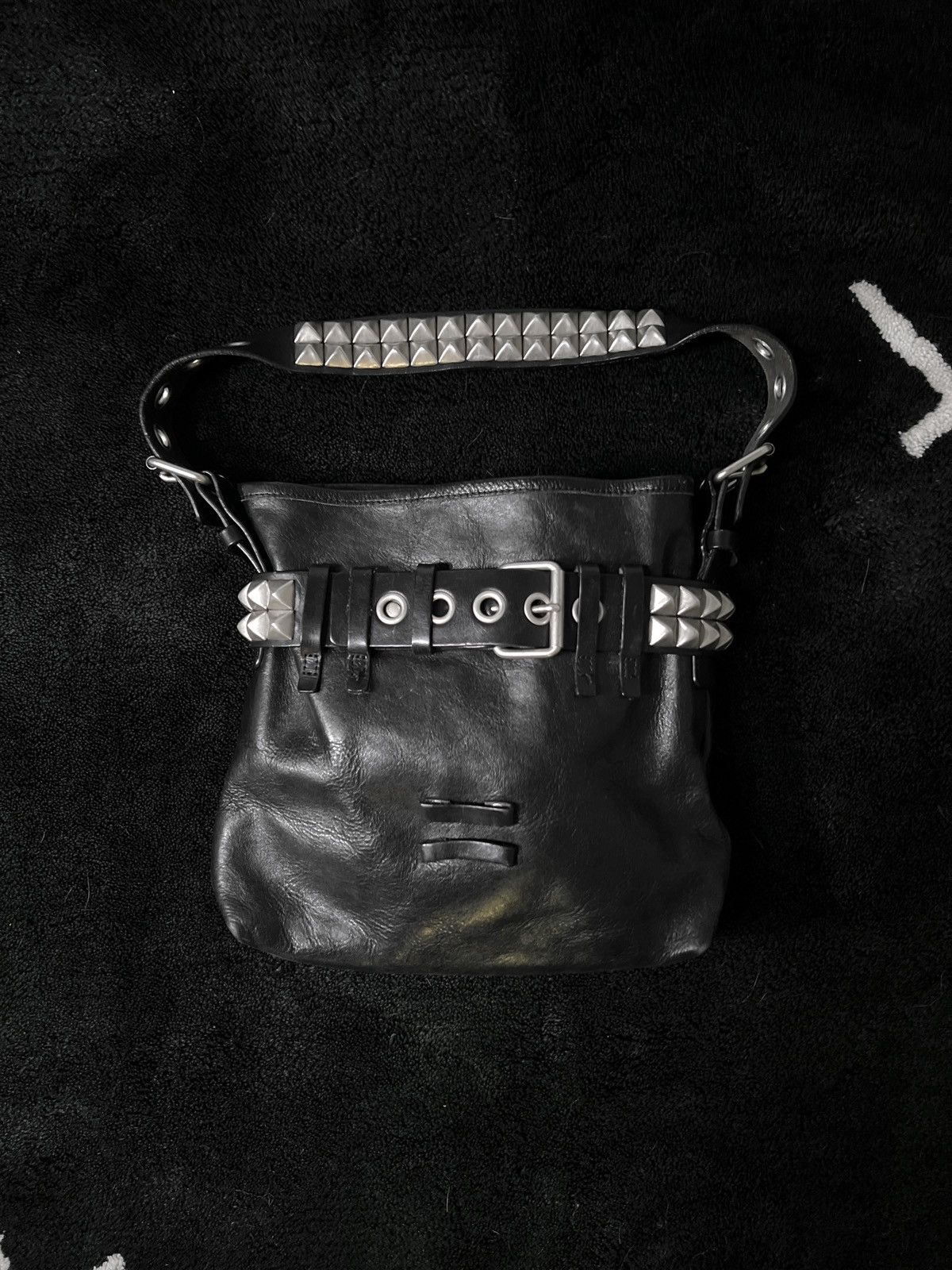 Pre-owned Comme Des Garçons Ss02 - Studded Belt Leather Carry Bag In Black