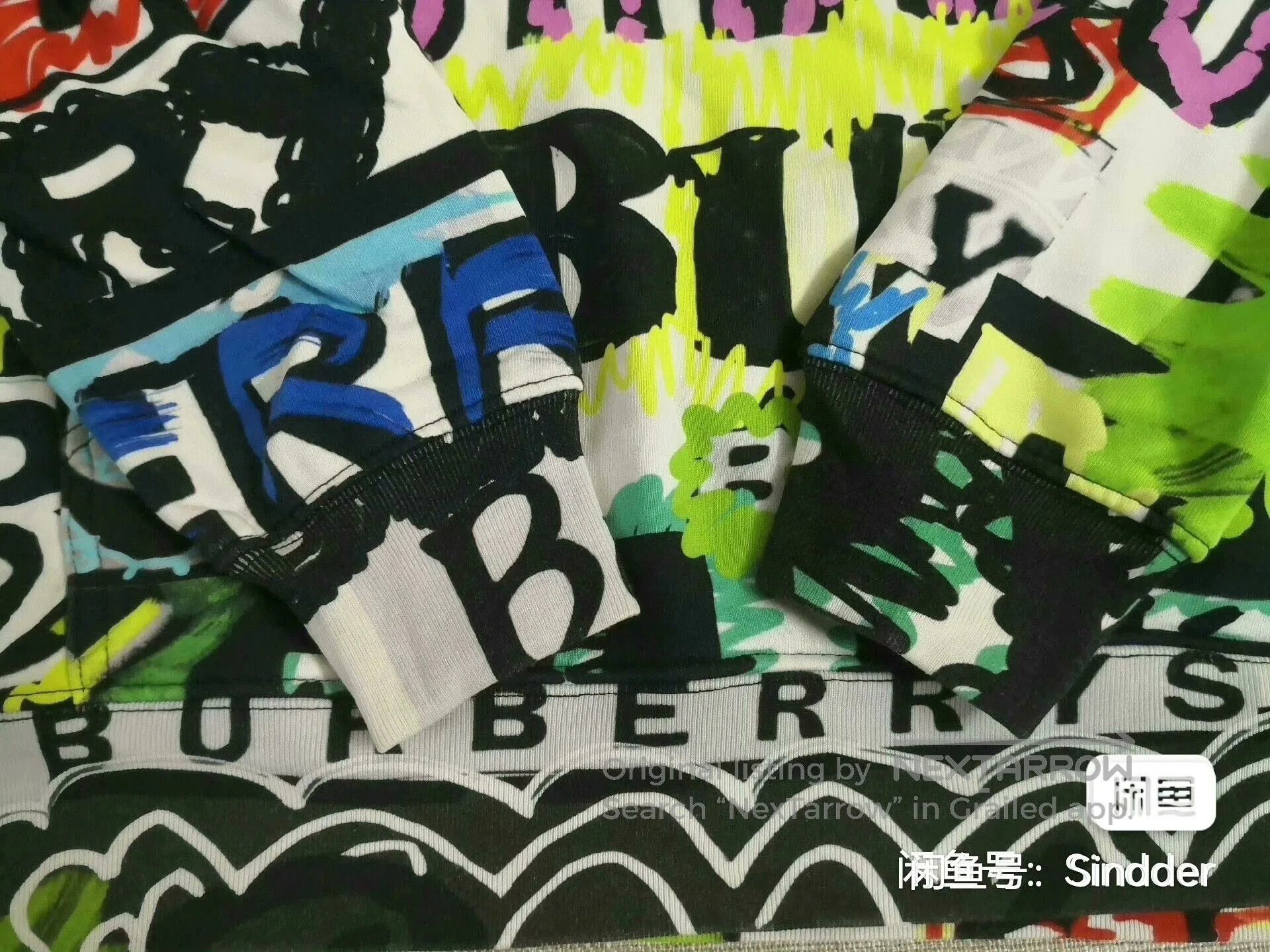 Burberry Burberry Men's Graffiti Print Hoodie. Size US S / EU 44-46 / 1 - 5 Thumbnail
