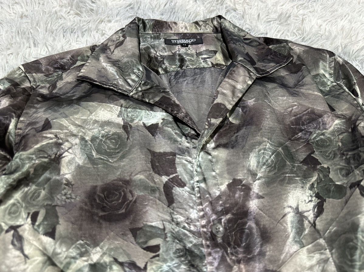 Tornado Mart 🔥Sick Y2K Tornado Mart Shiny Floral Shirt Size US M / EU 48-50 / 2 - 3 Thumbnail
