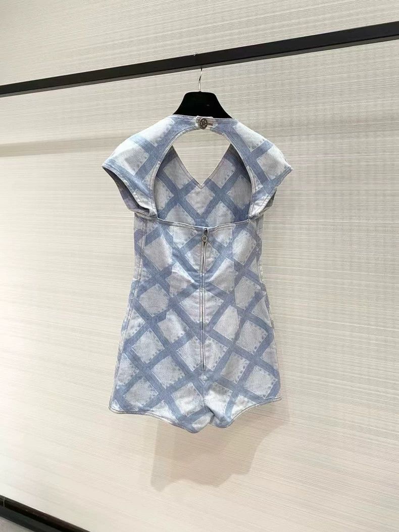 Chanel Chanel Denim jumpsuit Size 42" / US 20 - 2 Thumbnail